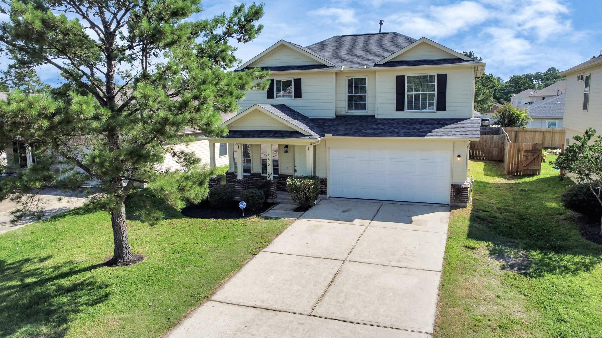 21910 Willow Shade Ln, Tomball, TX 77375