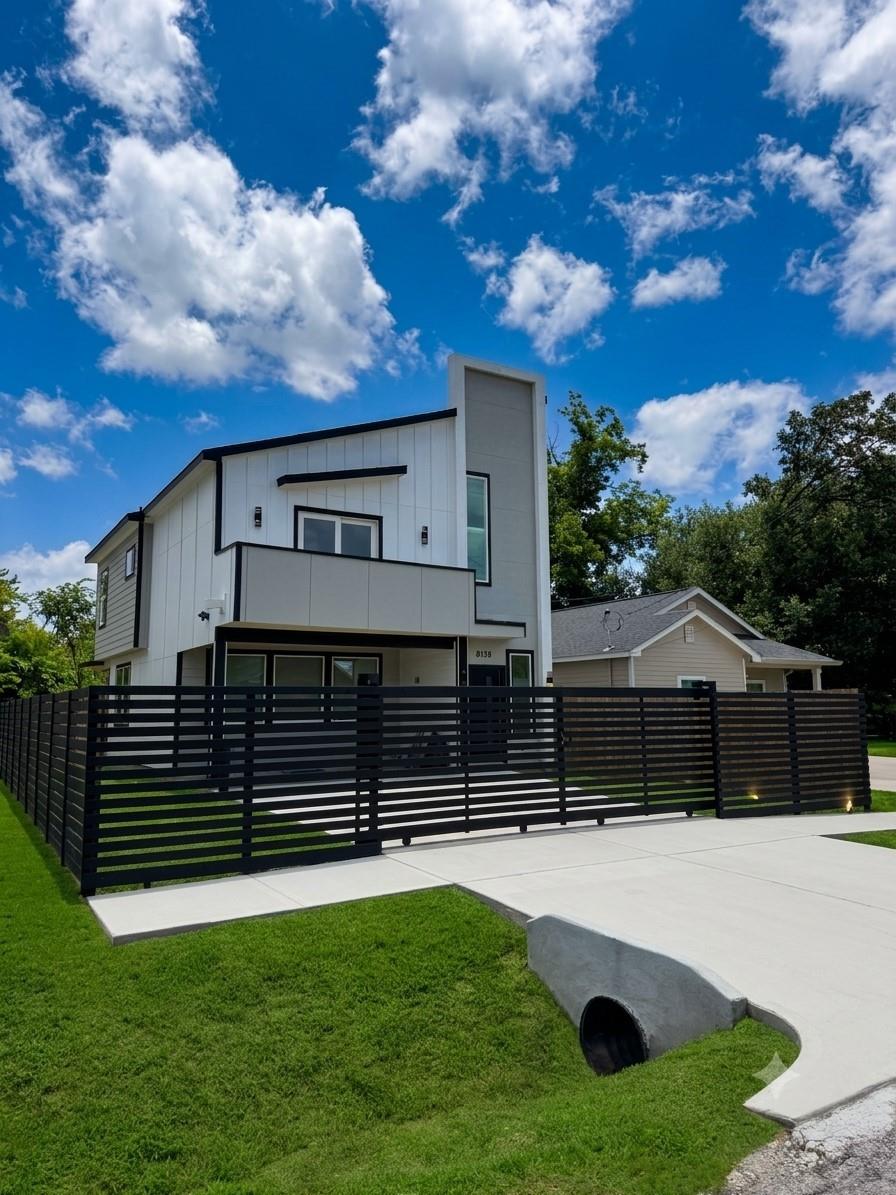 8138 Howton St, Houston, TX 77028