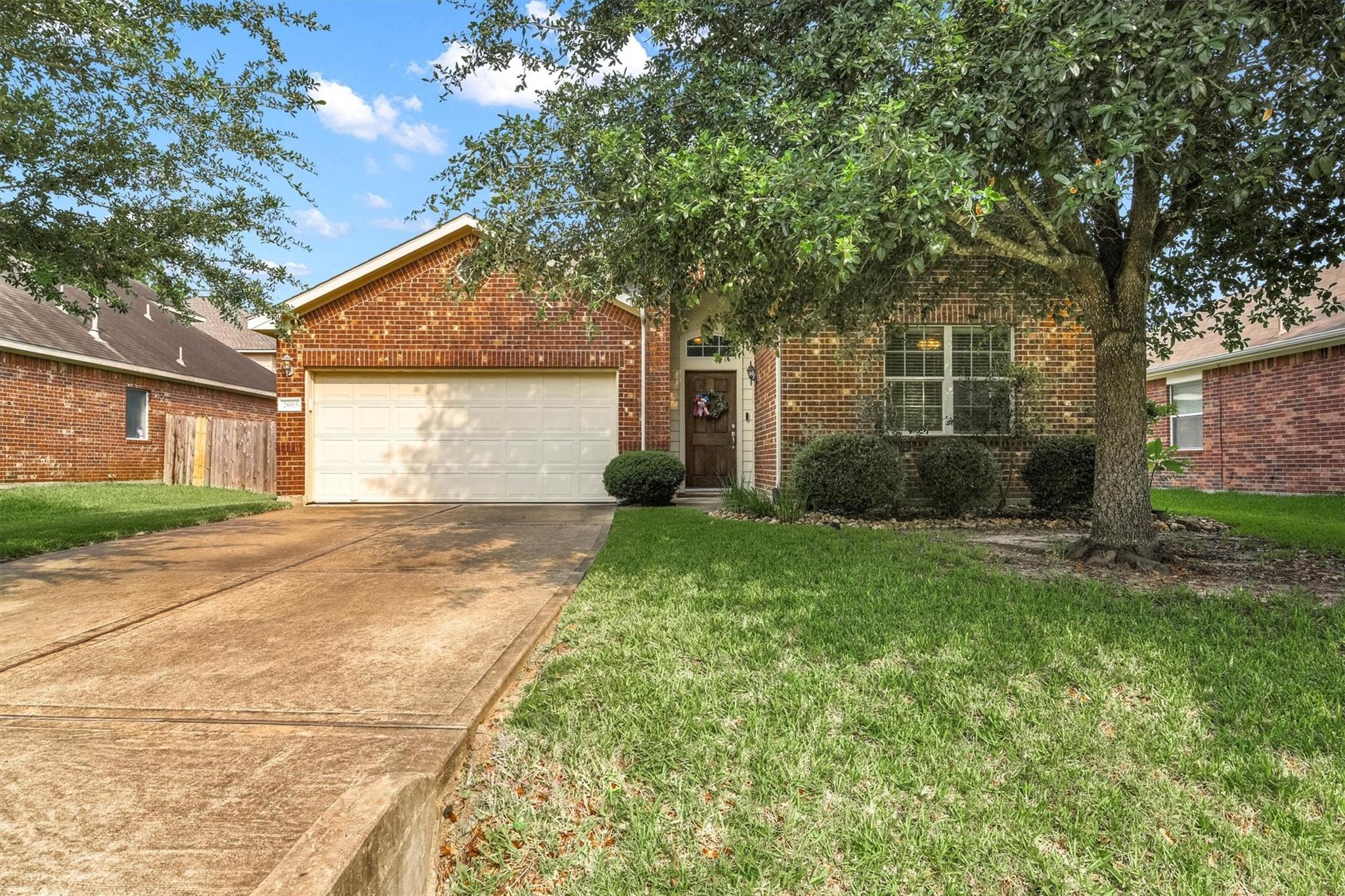 28915 Hidden Lake, Magnolia, TX 77354 photo