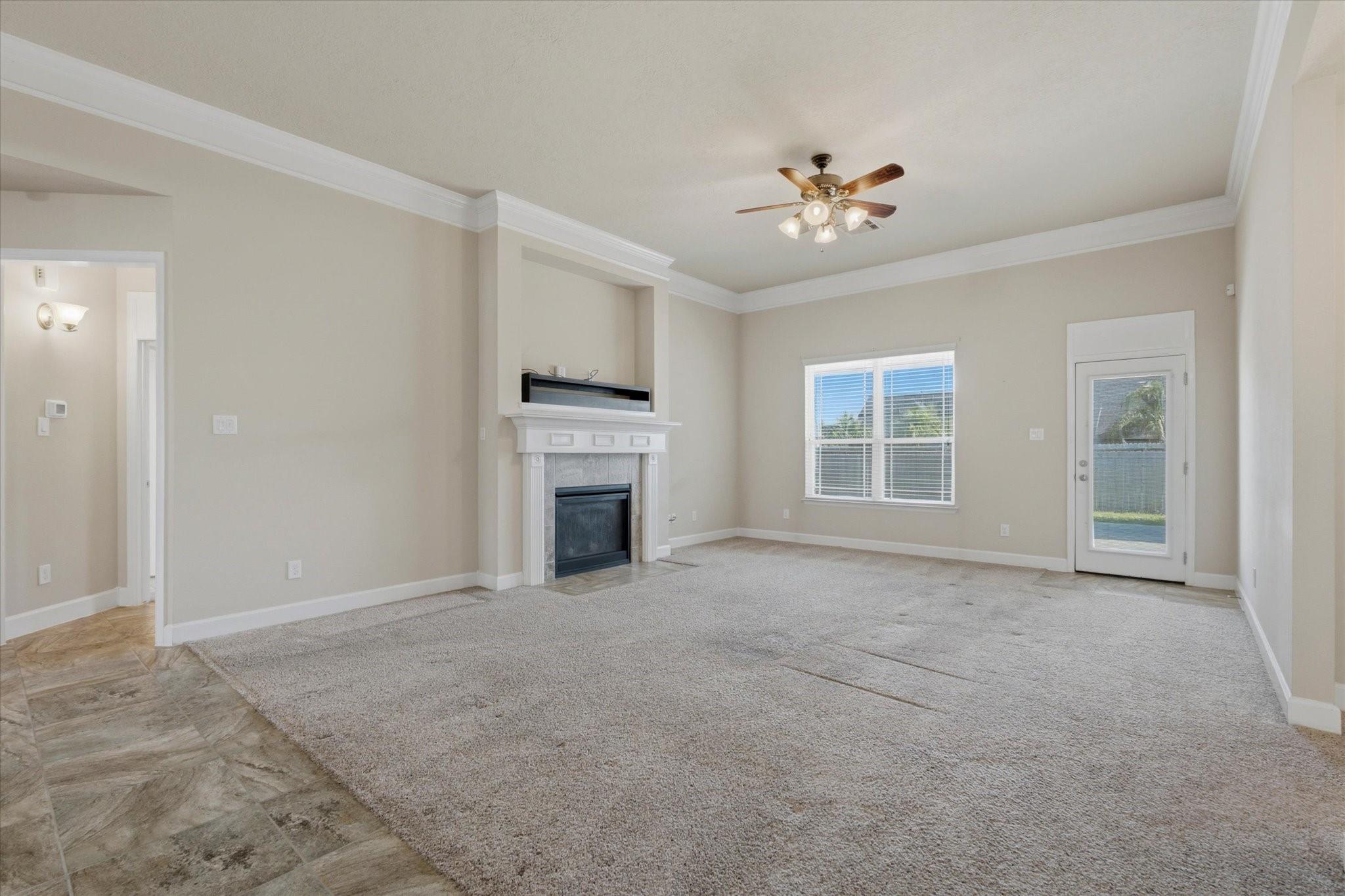 13930 Hawthorne Cir, Mont Belvieu, TX 77523 photo