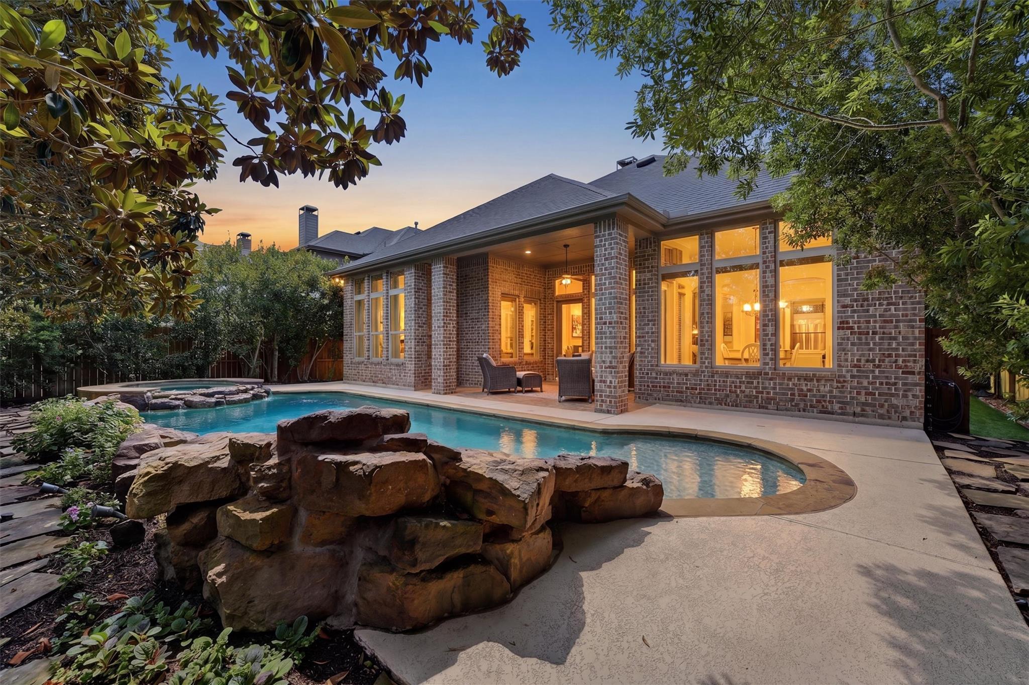 27118 Cross Pointe Court Court, Fulshear, TX 77441