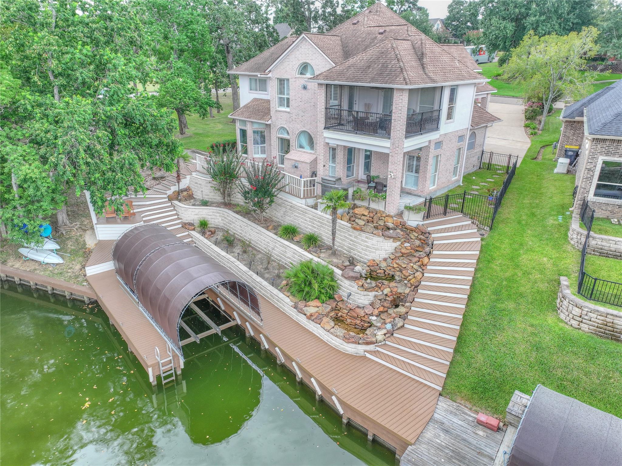 6087 Longmire Trl, Conroe, TX 77304