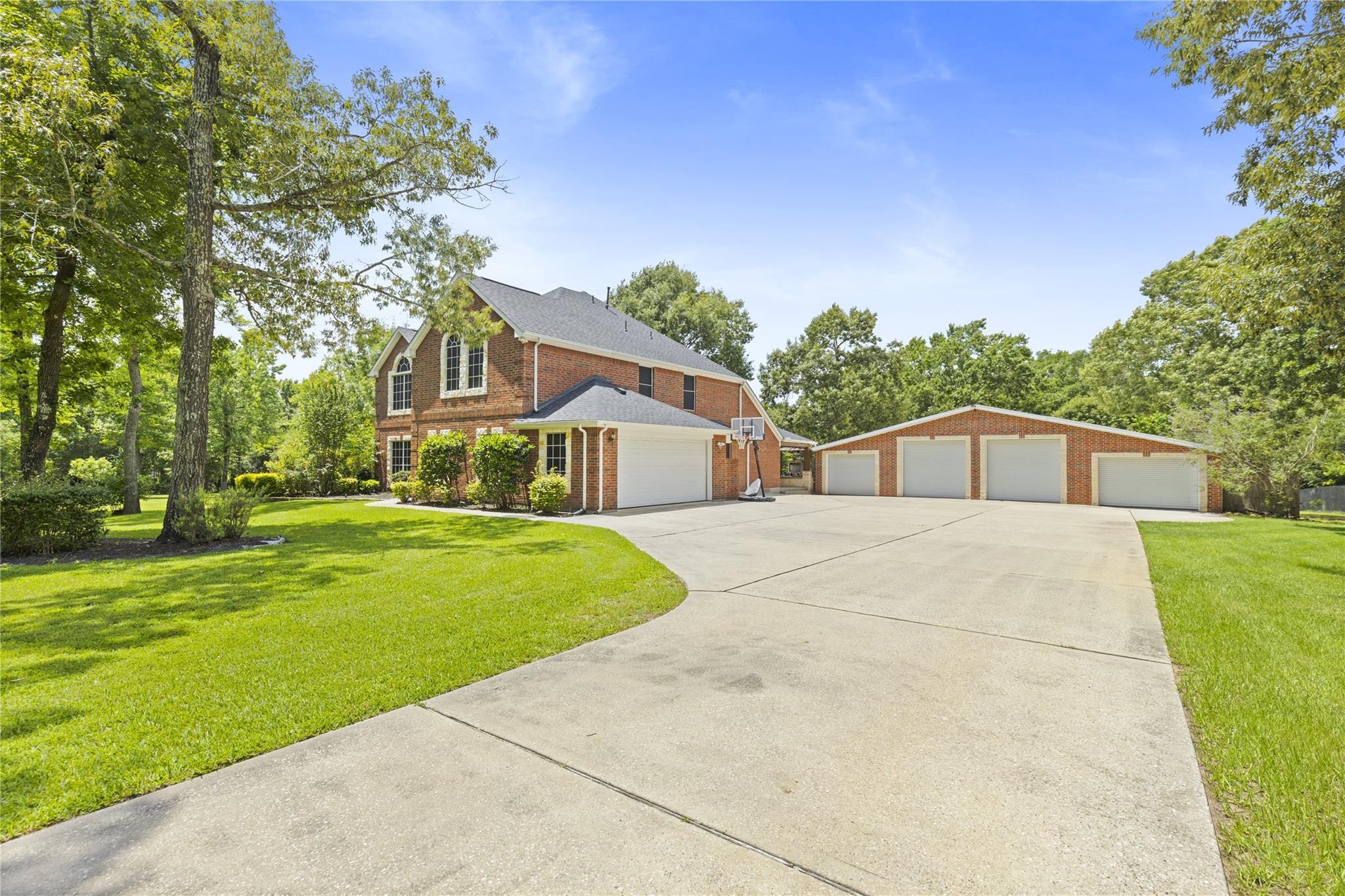 203 Mapleleaf St, Magnolia, TX 77354 photo