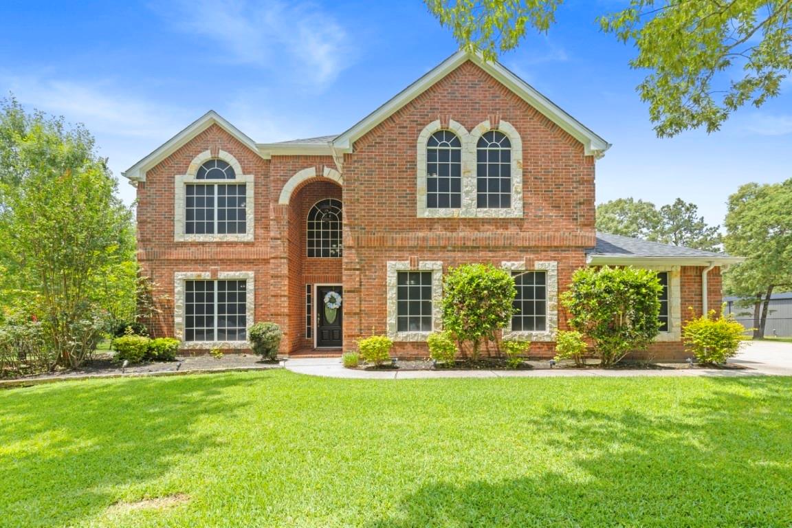 203 Mapleleaf St, Magnolia, TX 77354