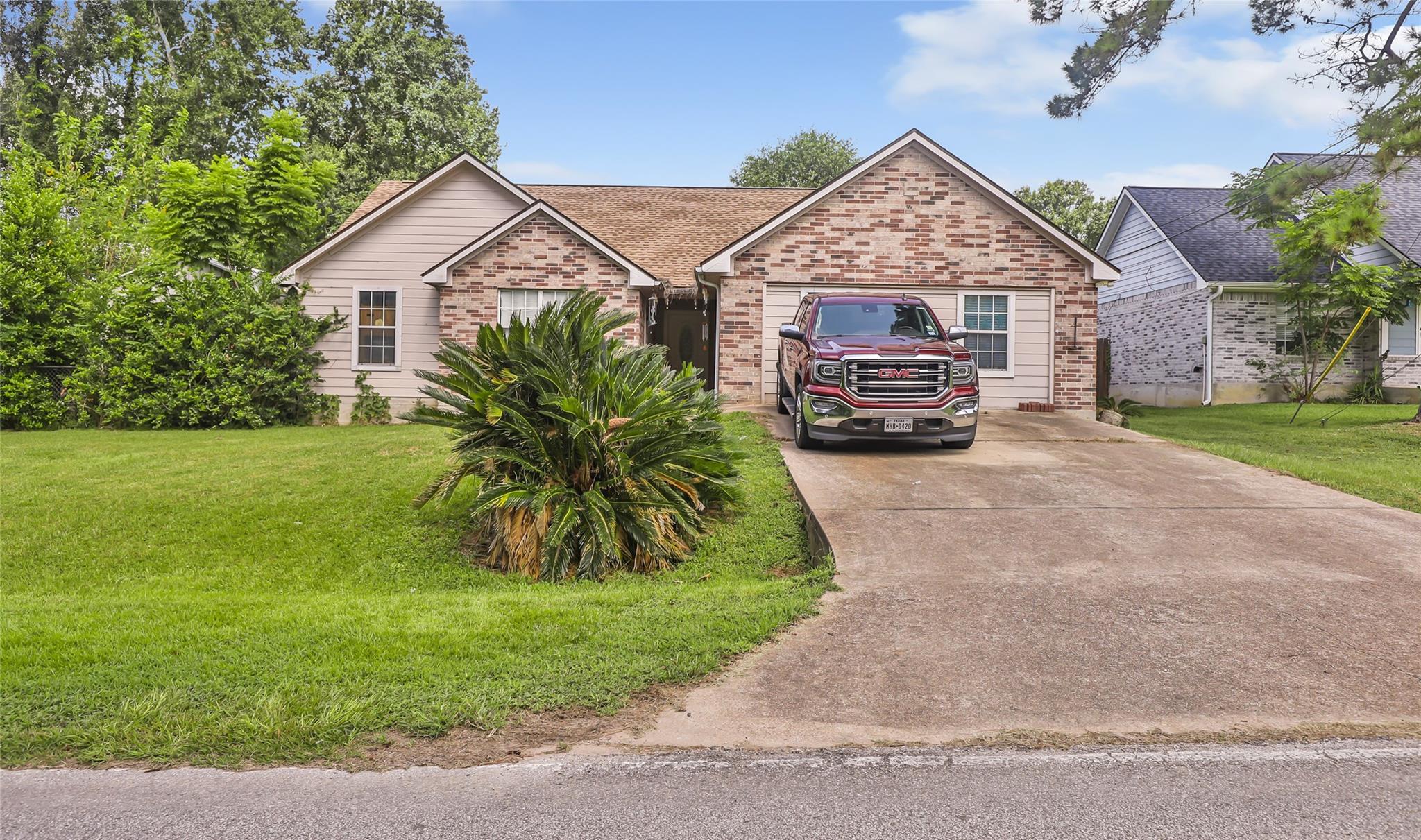 25727 Beaver Run Dr, Huffman, TX 77336 photo