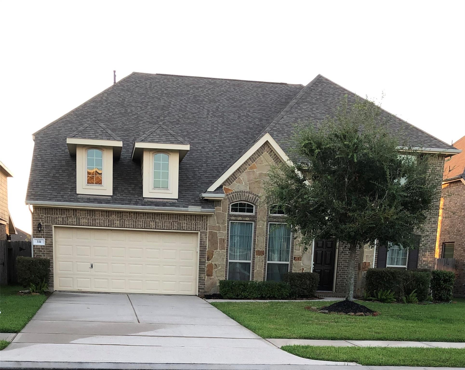 331 Bend Dr, League City, TX 77573