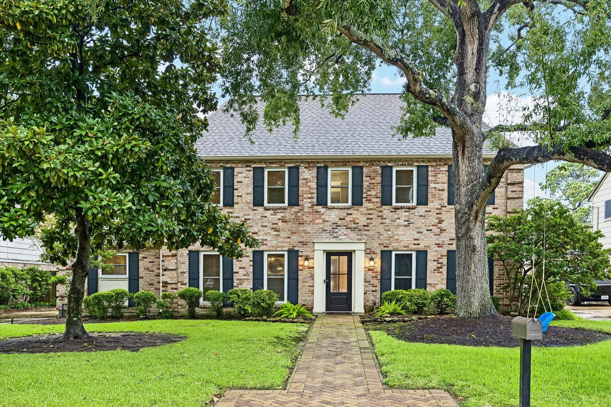 14810 Chadbourne Dr, Houston, TX 77079