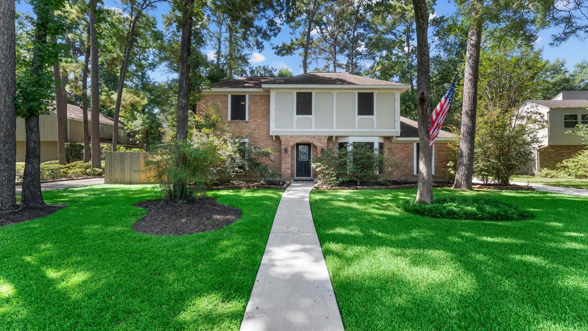 2022 Grove Lake Dr, Houston, TX 77339