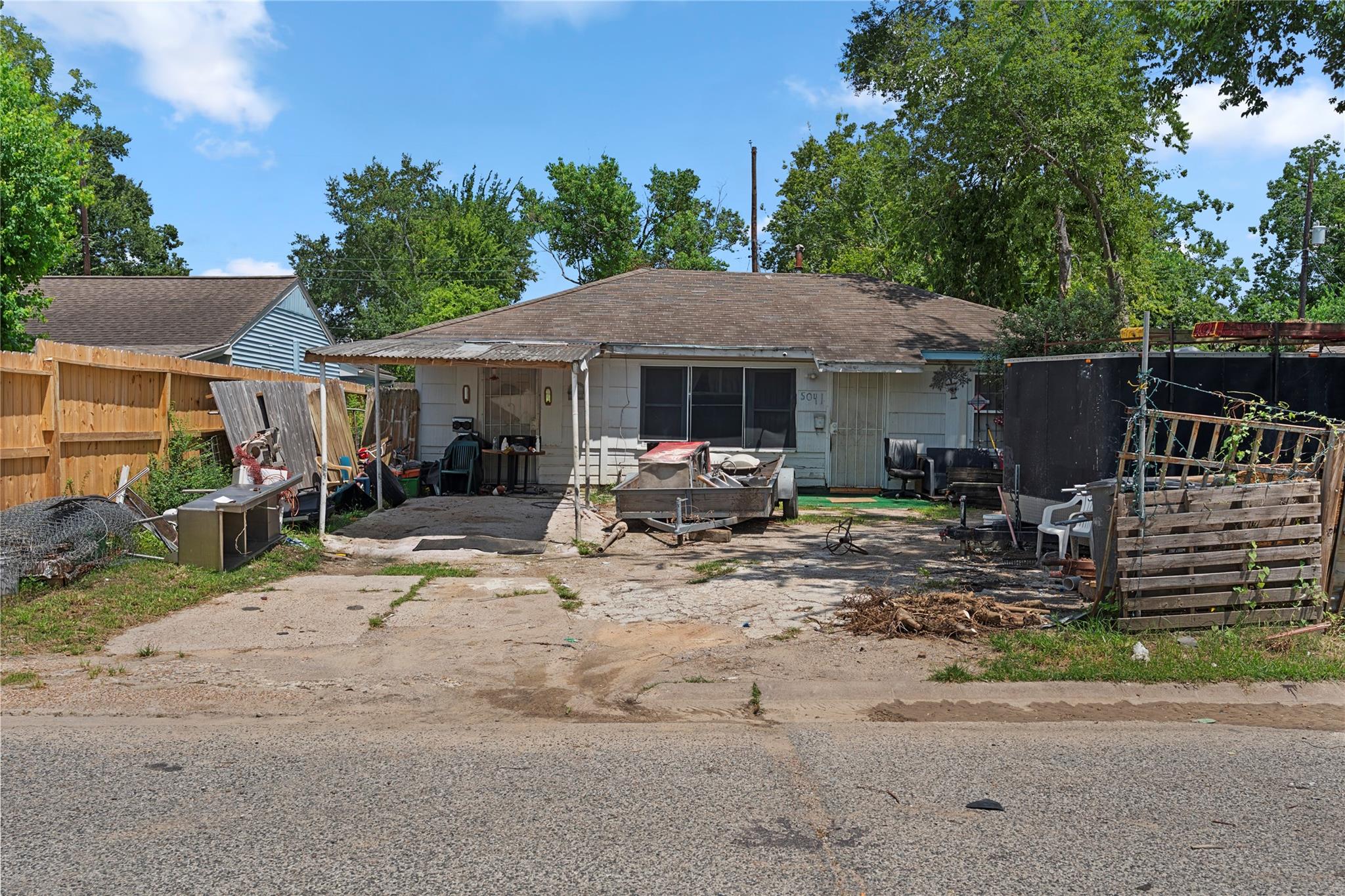 5041 Rapido Rd, Houston, TX 77033