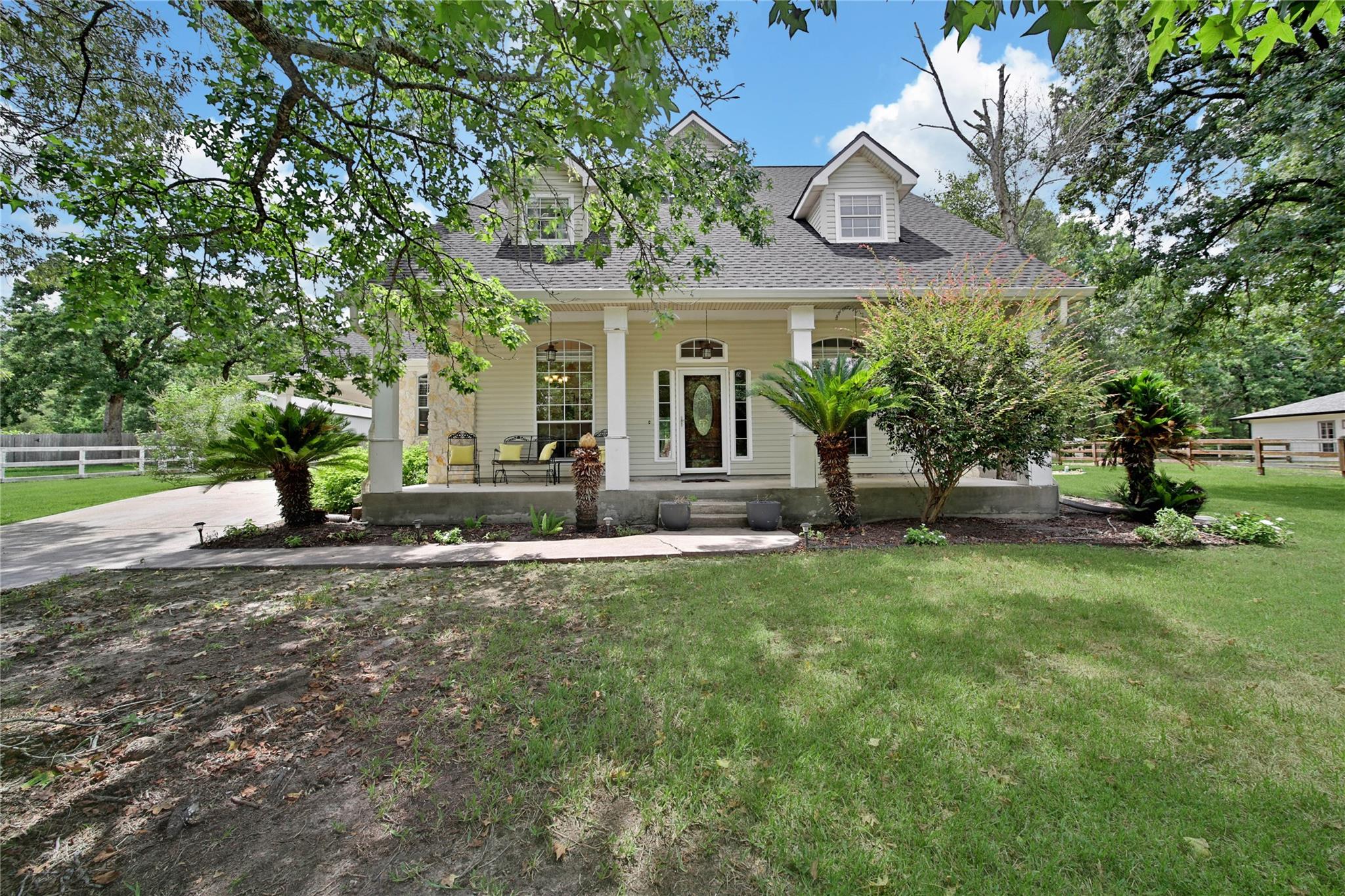 2127 Sendera Ranch Dr, Magnolia, TX 77354