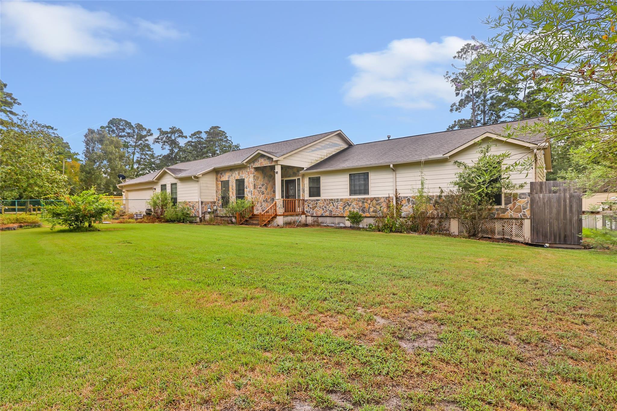 402 Havard, Huffman, TX 77336 photo