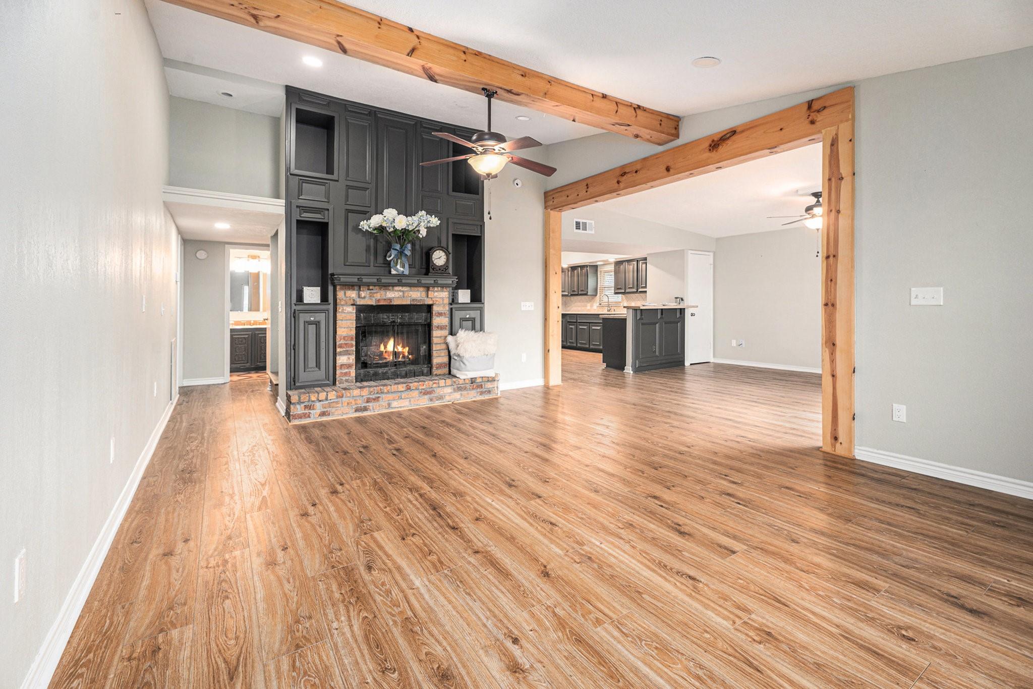658 Warsaw St, Bayou Vista, TX 77563 photo