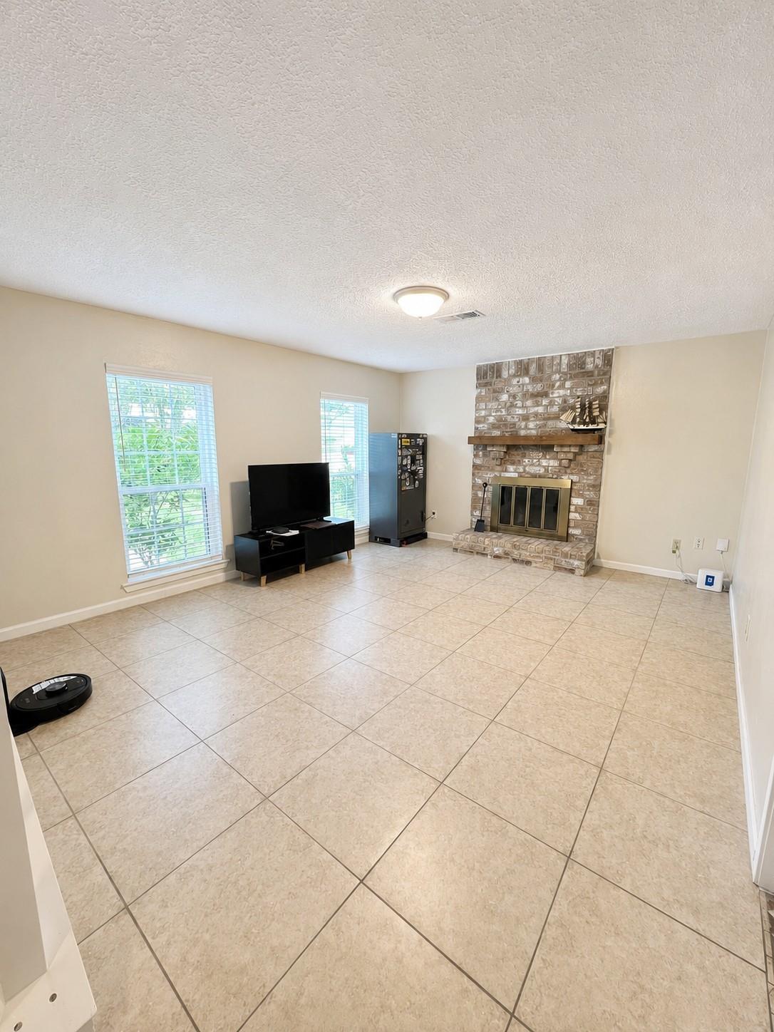 15219 Mcconn St, Houston, TX 77598 photo