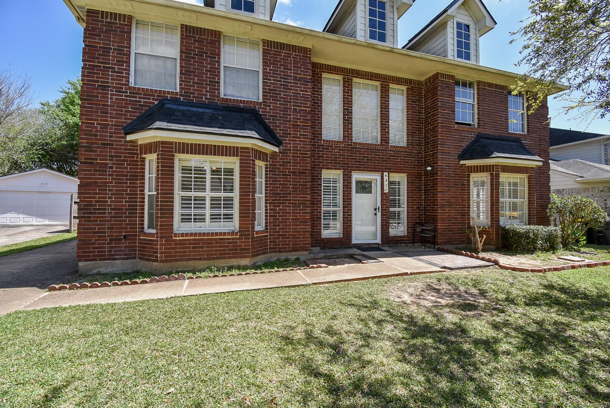 4311 Glen Avon Dr, Pasadena, TX 77505 photo