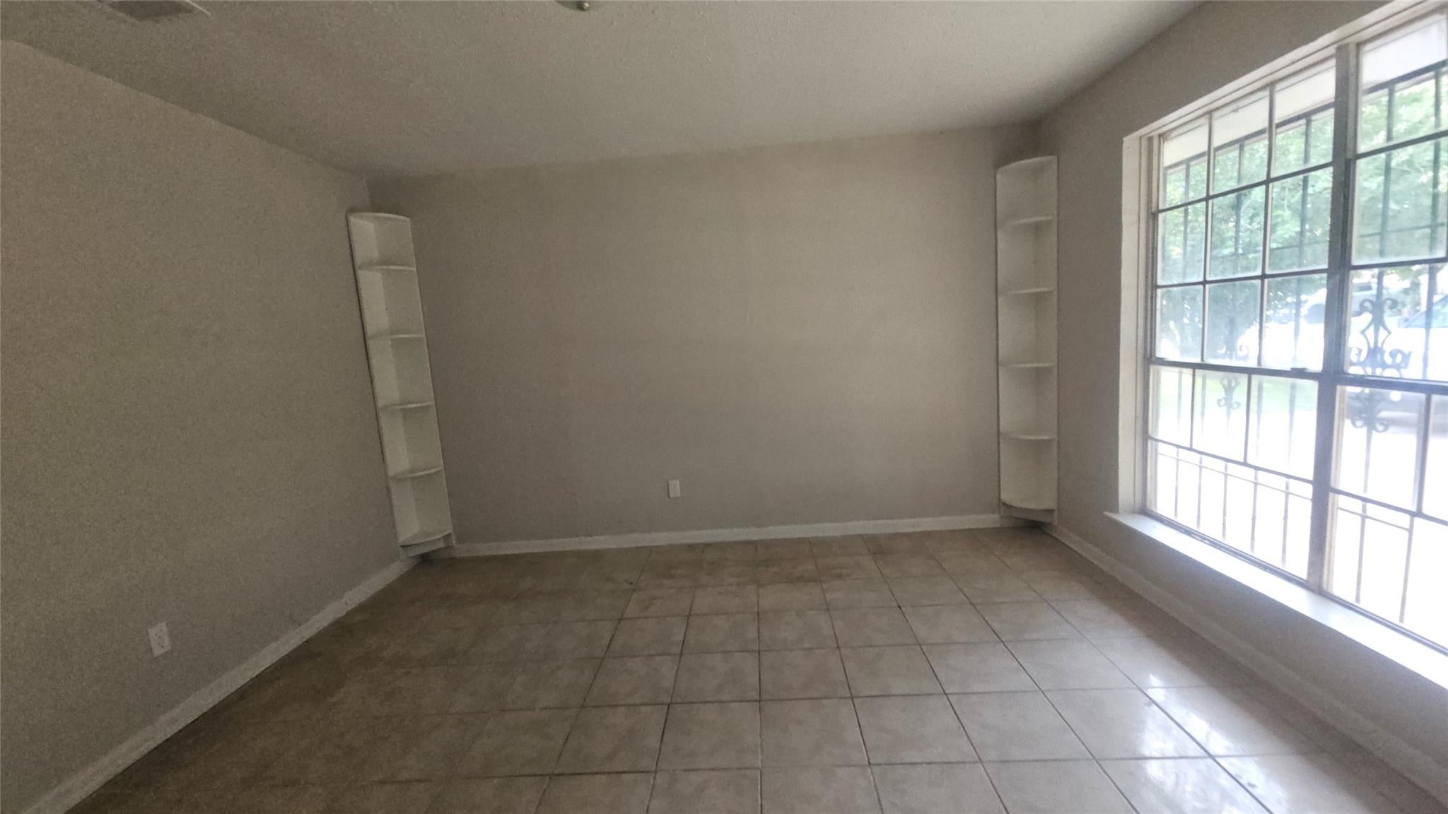 4502 Charriton Dr, Houston, TX 77039 photo