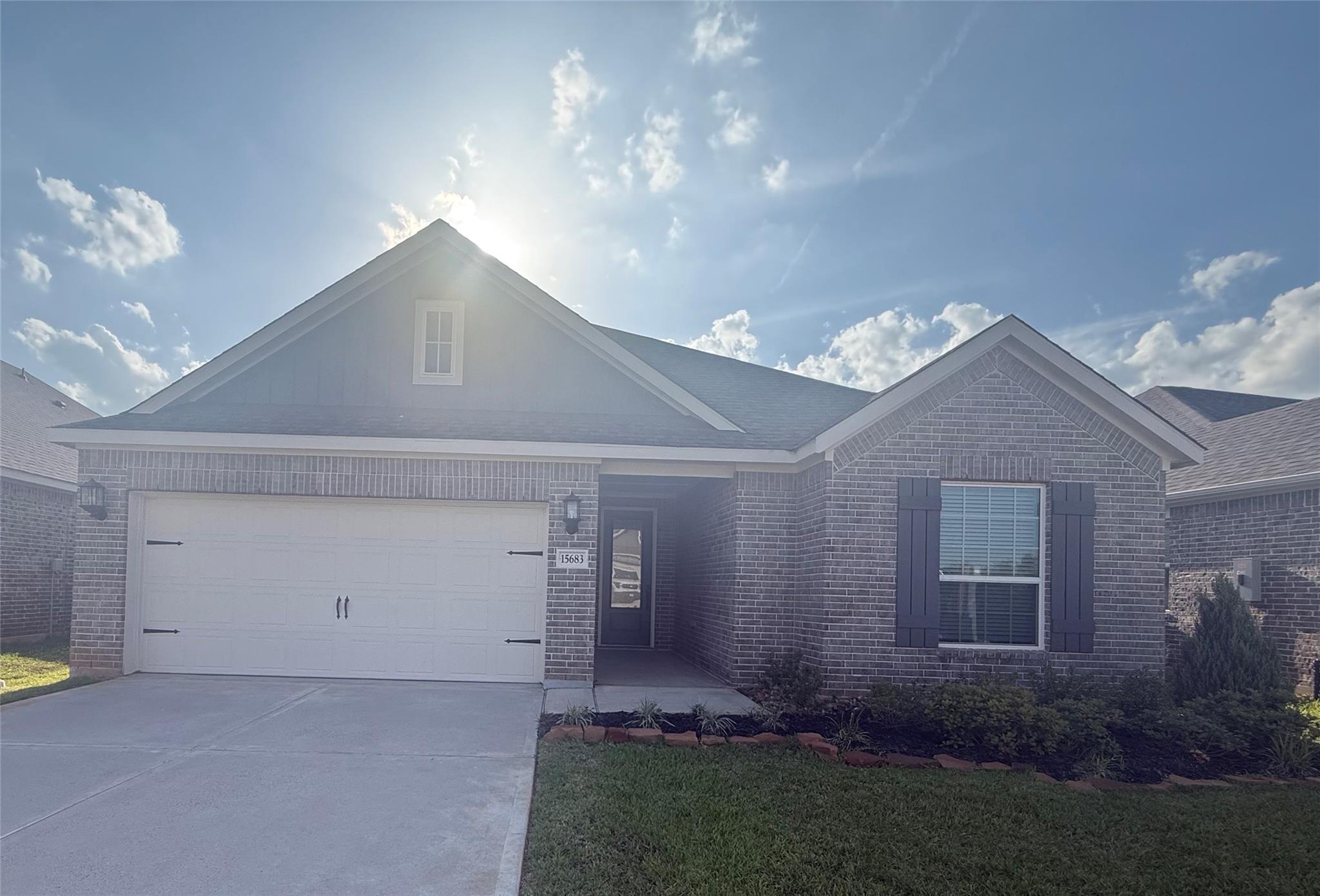15683 Honey Cove Dr, Conroe, TX 77303