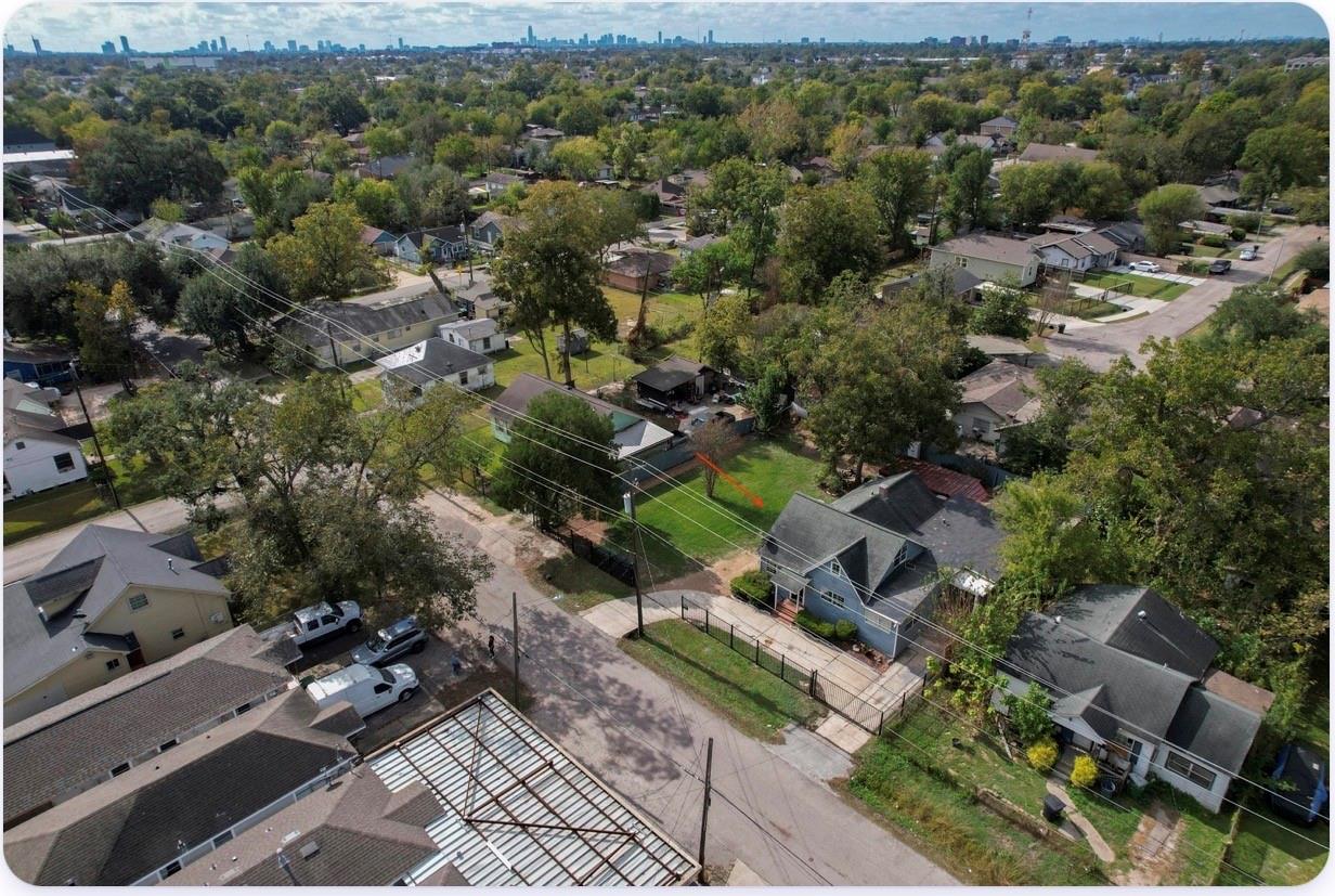 4303 Castor St, Houston, TX 77022 photo
