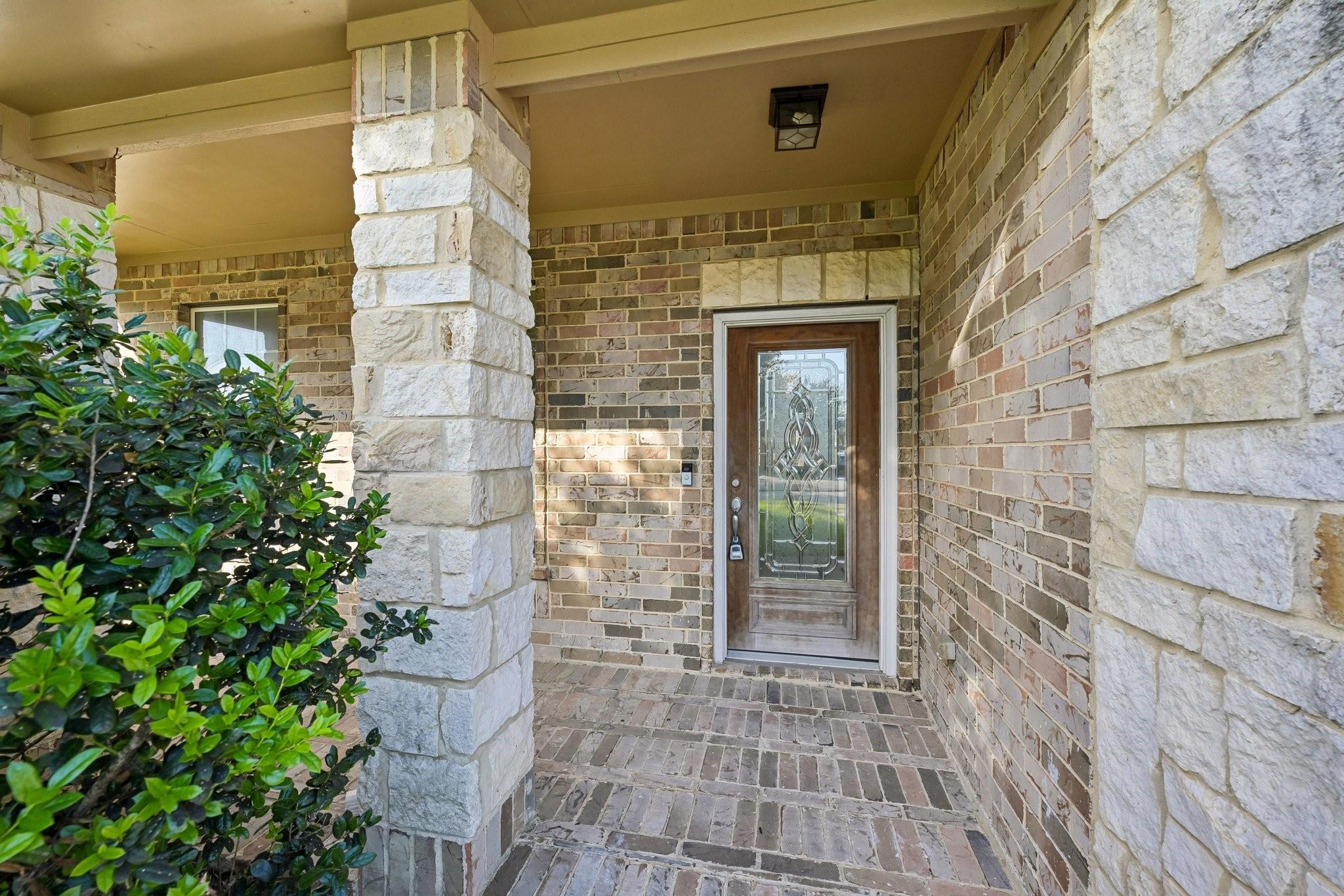 9619 Indian Trl, Mont Belvieu, TX 77580 photo