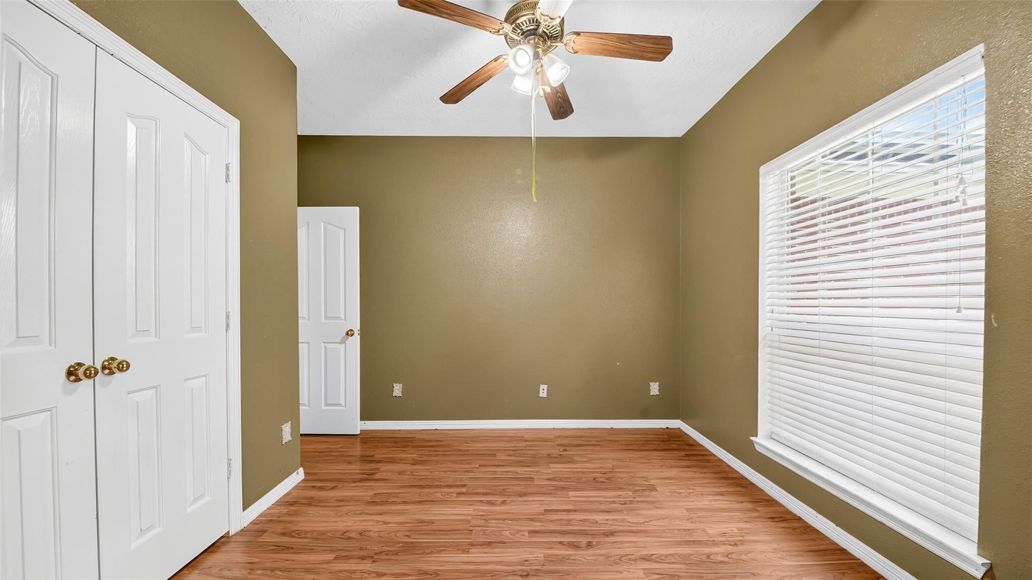 24019 Surreygate Dr, Spring, TX 77373 photo
