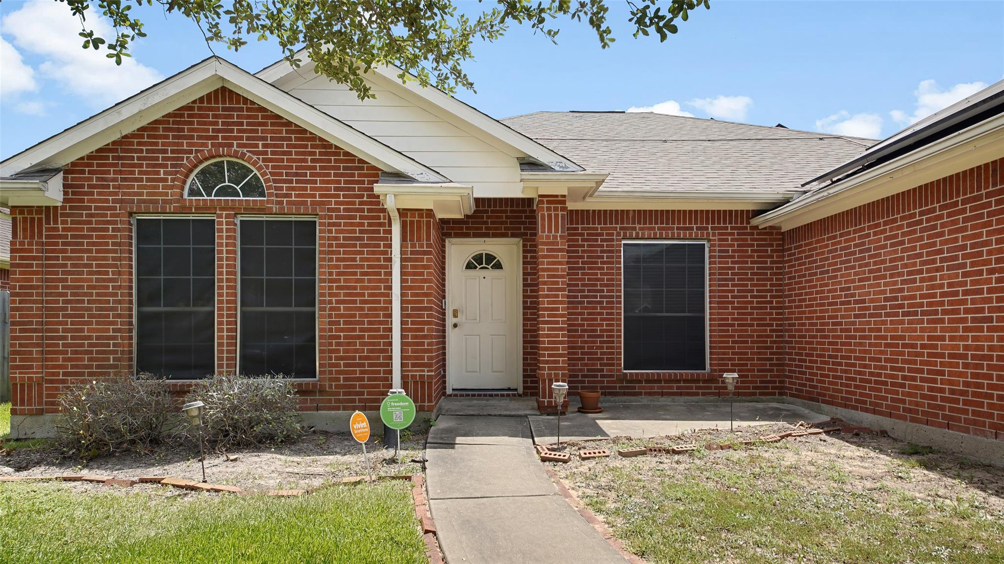24019 Surreygate Dr, Spring, TX 77373 photo
