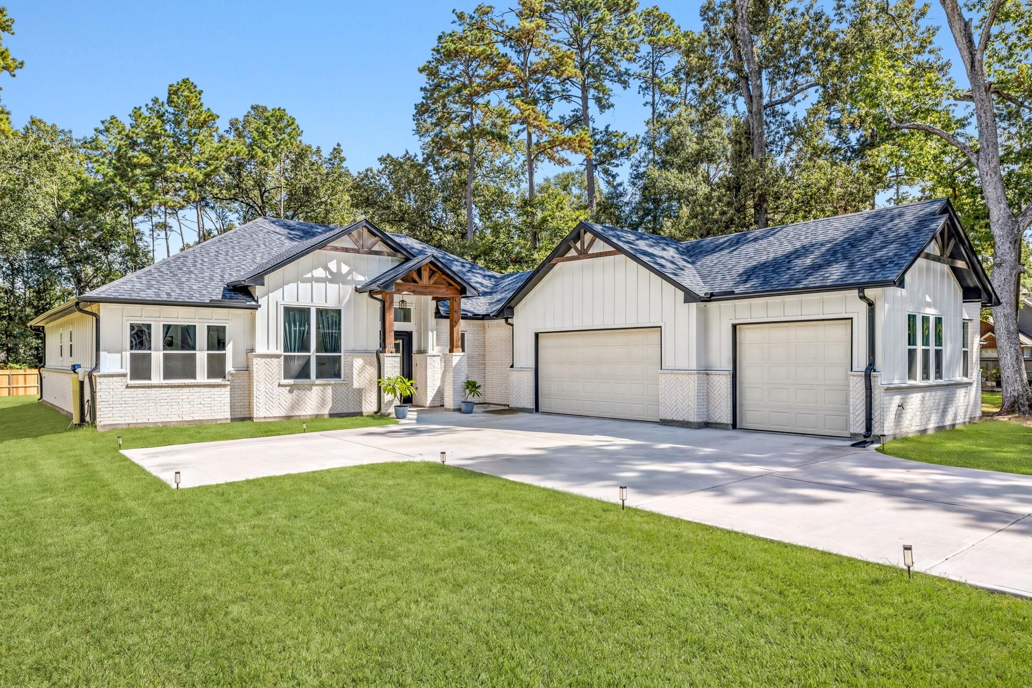 2439 Centurian Cir, New Caney, TX 77357