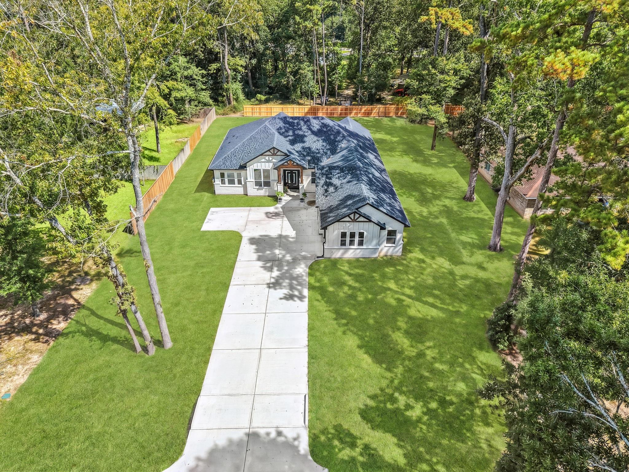2439 Centurian Cir, New Caney, TX 77357 photo