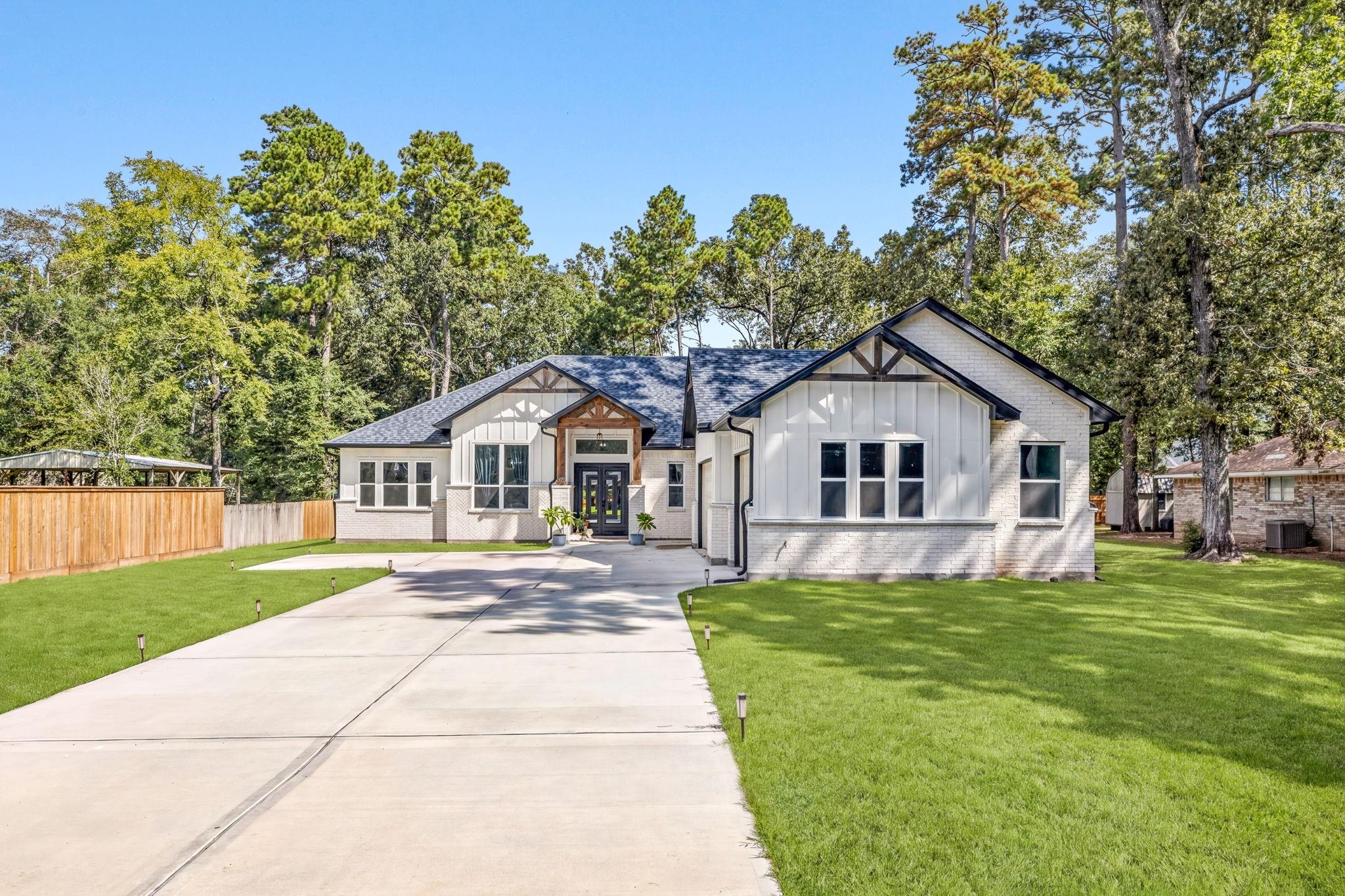 2439 Centurian Cir, New Caney, TX 77357 photo
