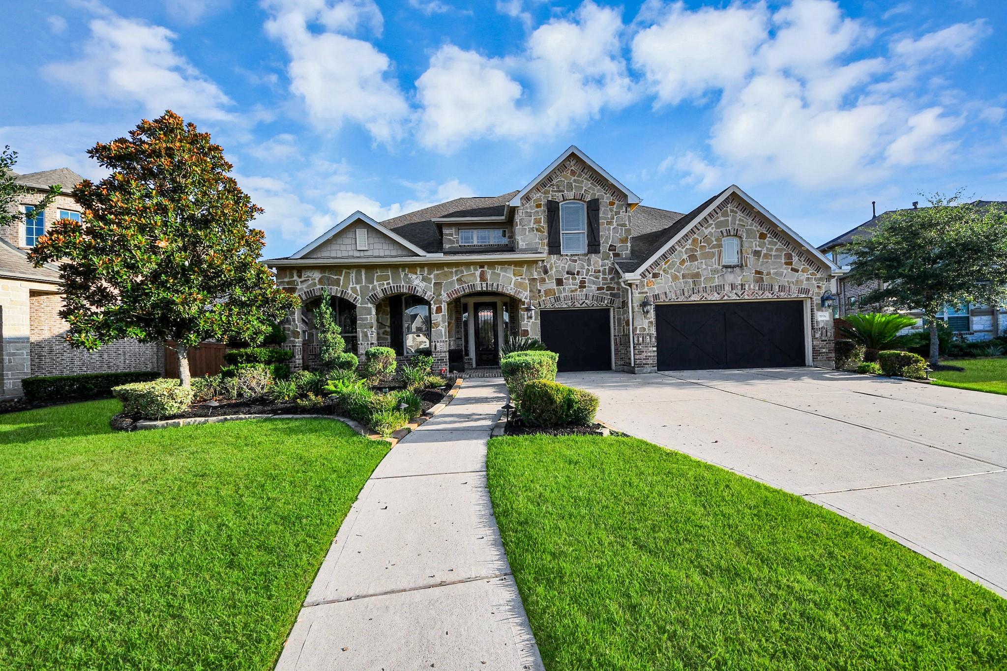18106 Shimmer Ln, Richmond, TX 77407