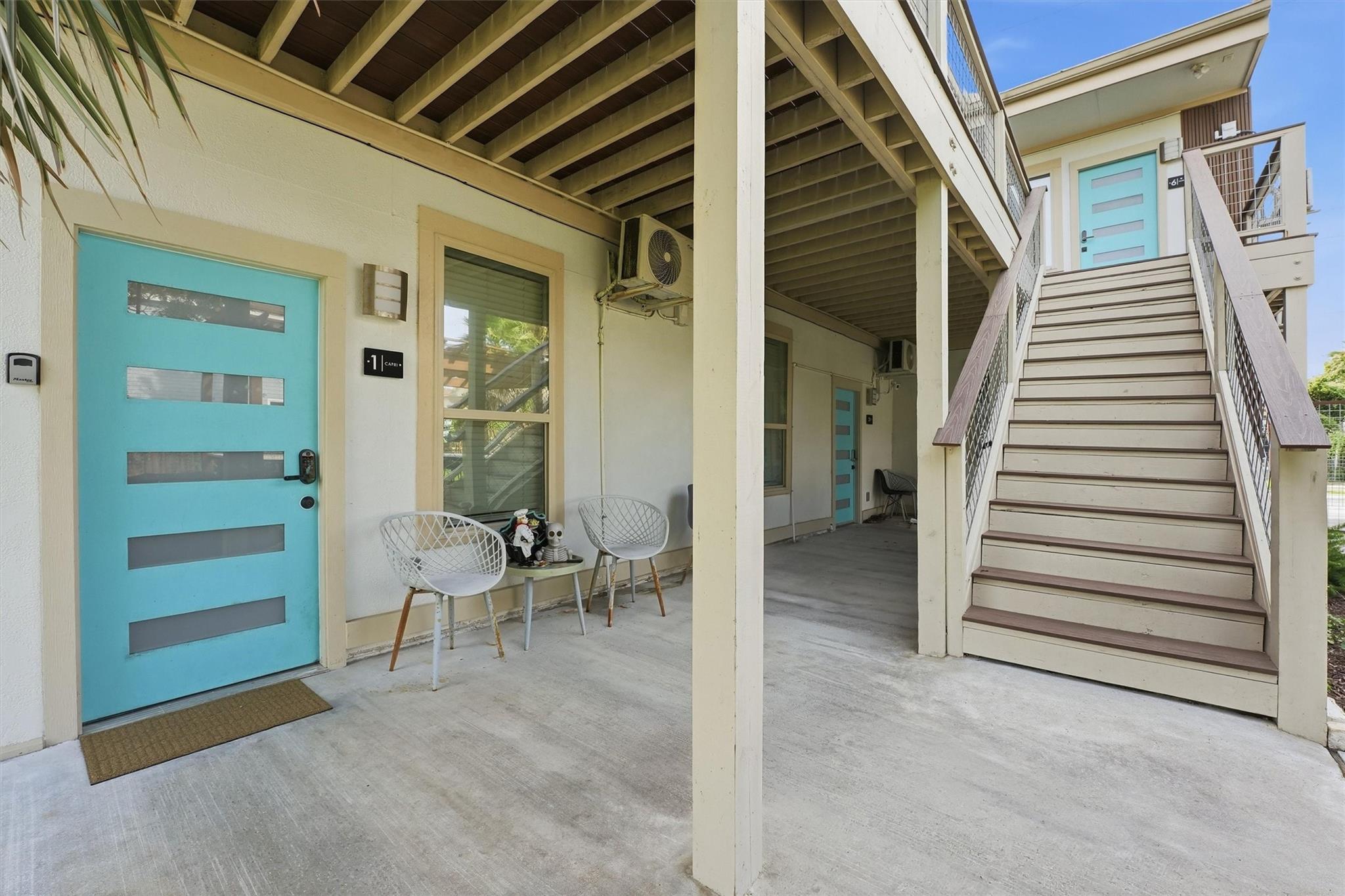 2825 Ball St, Galveston, TX 77550 photo