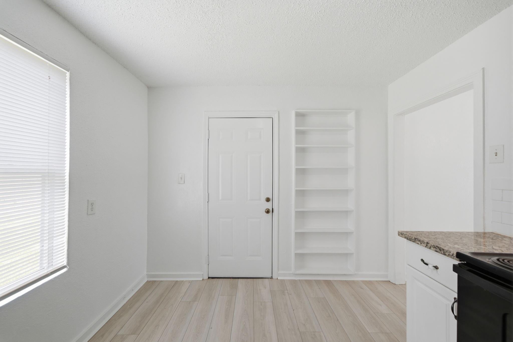 5330 Pershing St, Houston, TX 77033 photo