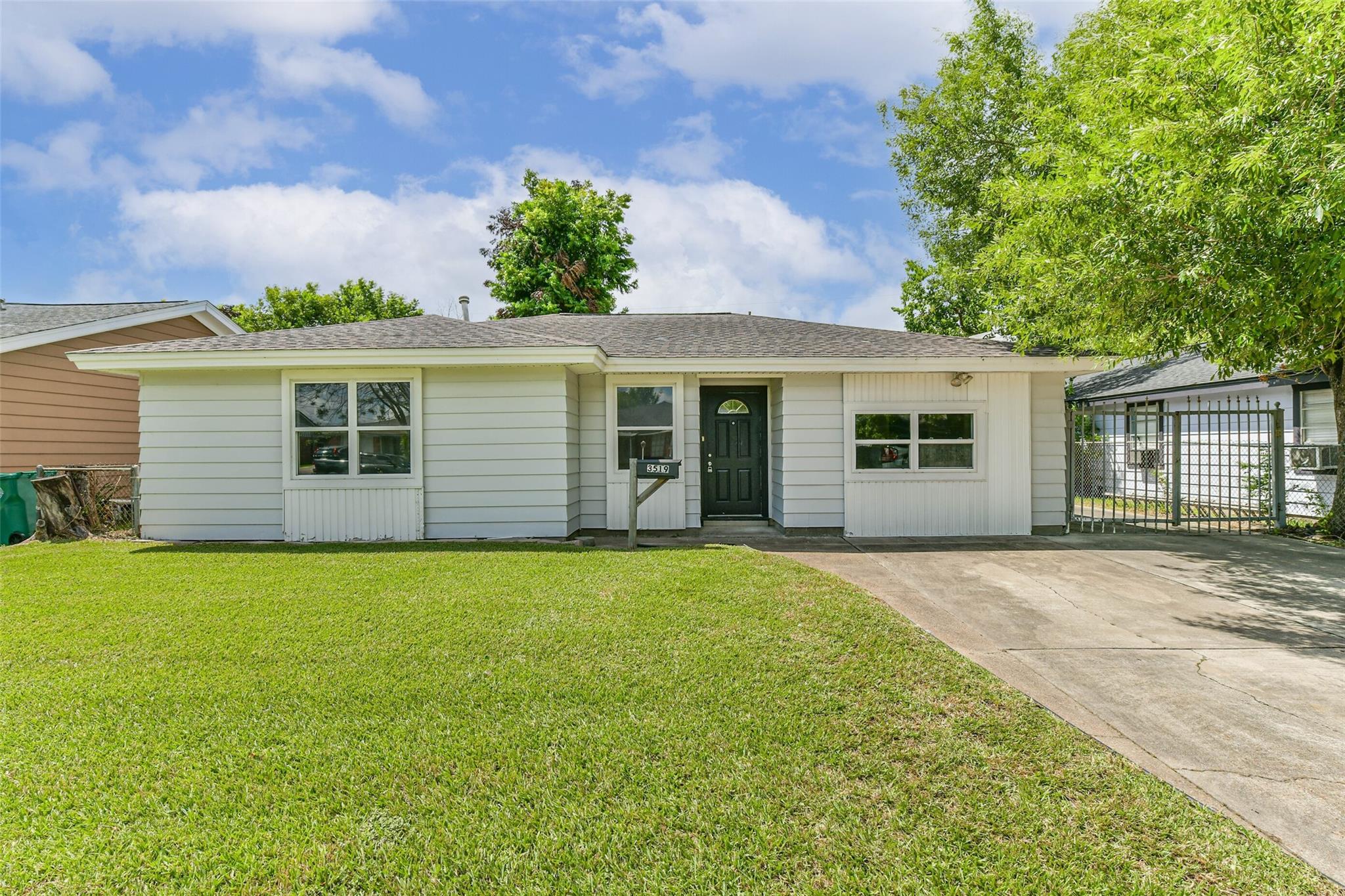 3519 Truxton Dr, Pasadena, TX 77503