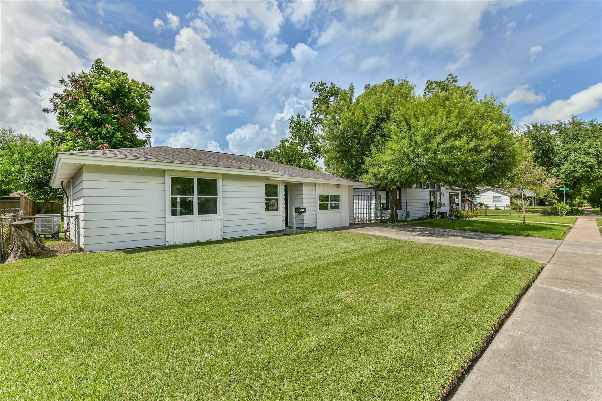 3519 Truxton Dr, Pasadena, TX 77503 photo