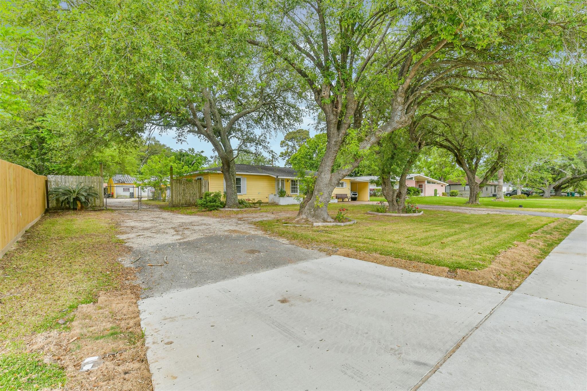 1732 Highway 3, La Marque, TX 77568 photo