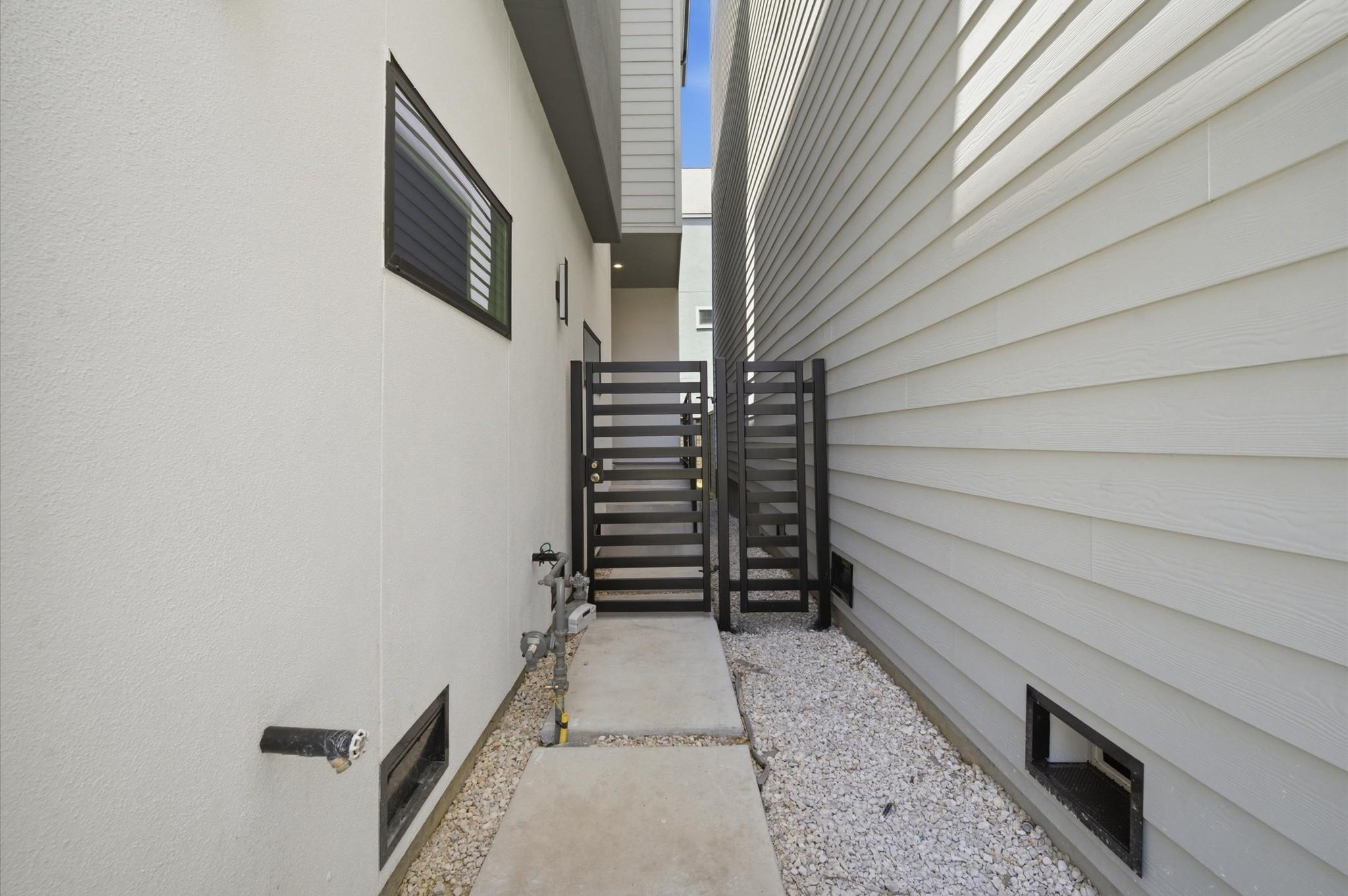 6114 Gehring St, Houston, TX 77021 photo