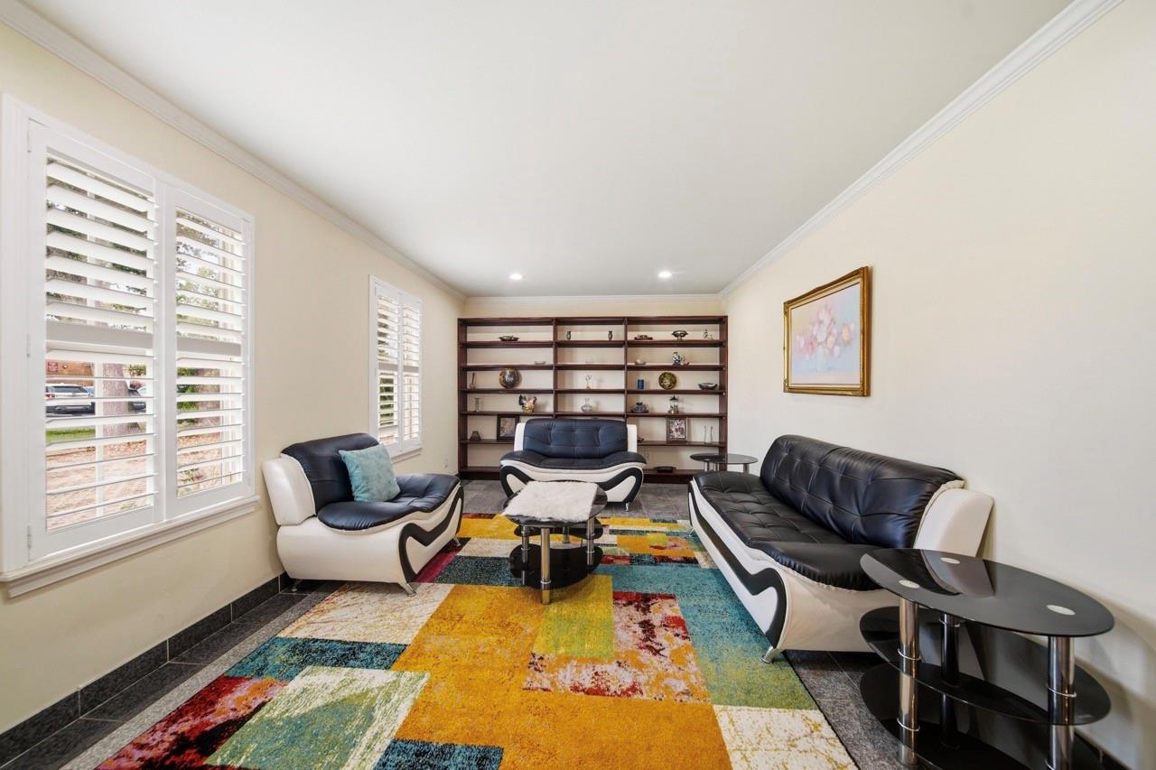 11730 Denise Dr, Houston, TX 77024 photo