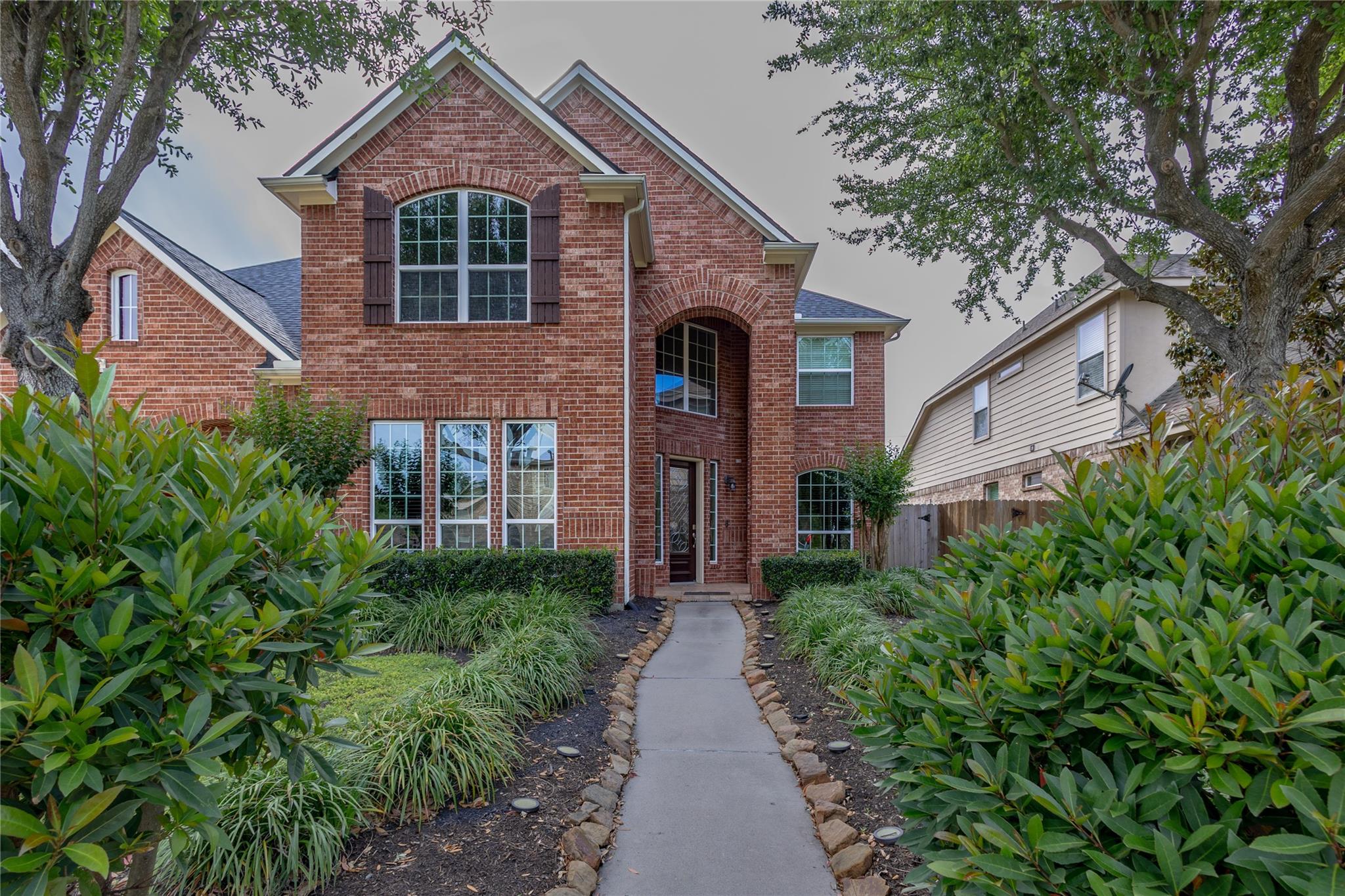 222 Trillium Dr, Sugar Land, TX 77479 photo