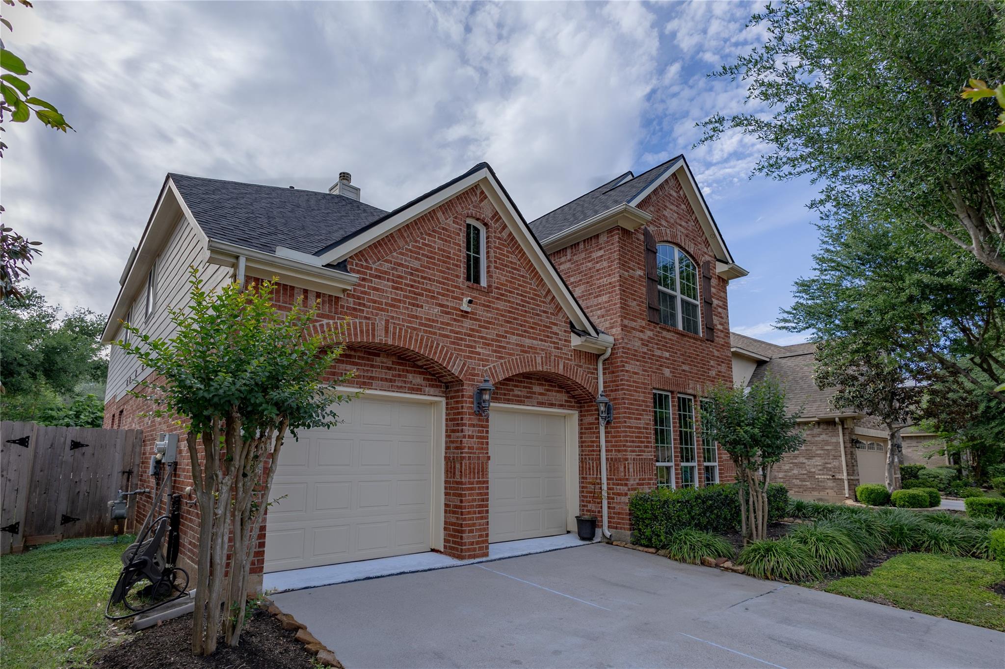 222 Trillium Dr, Sugar Land, TX 77479 photo