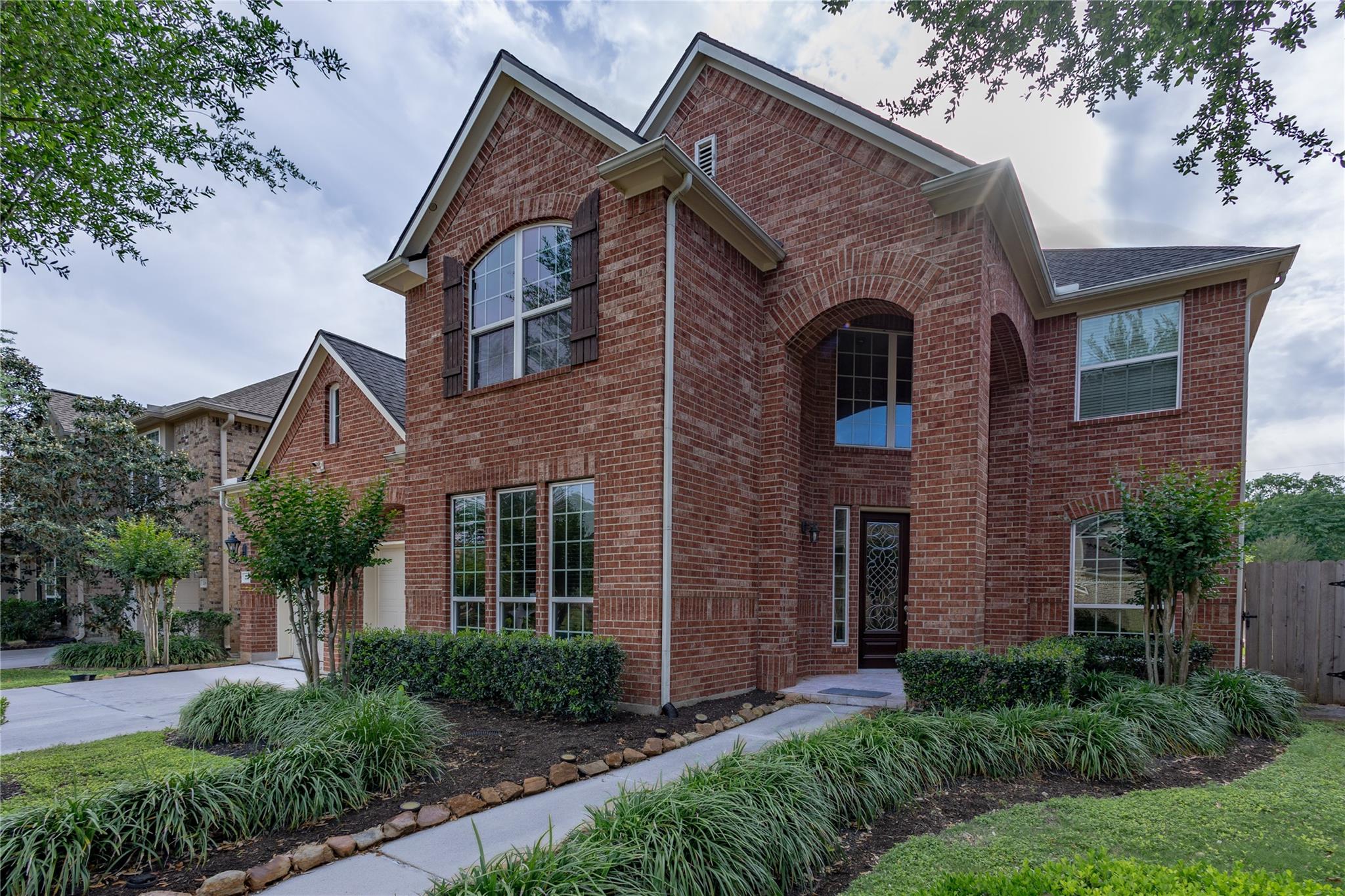 222 Trillium Dr, Sugar Land, TX 77479 photo