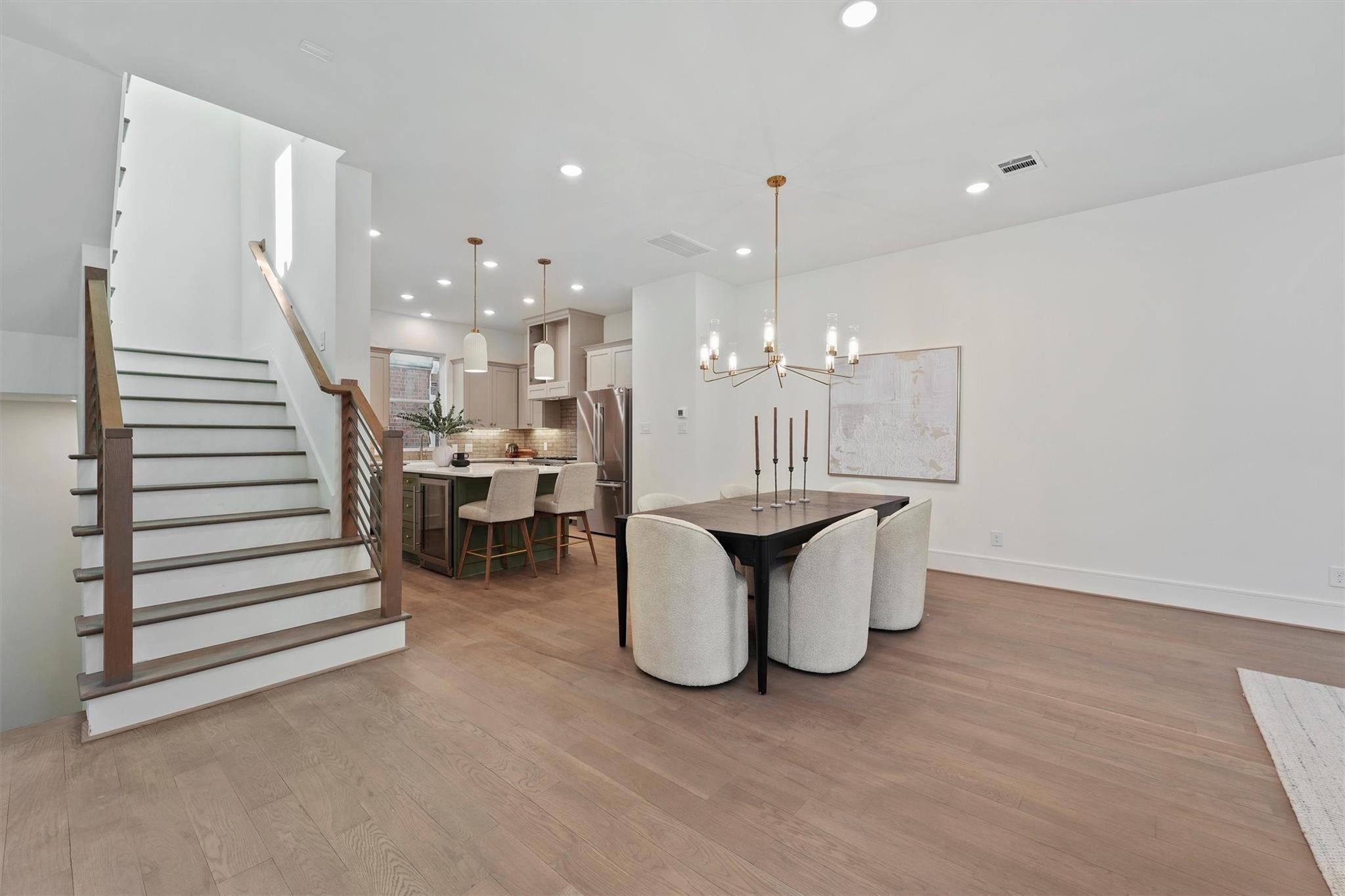 5407 Dickson St, Houston, TX 77007 photo