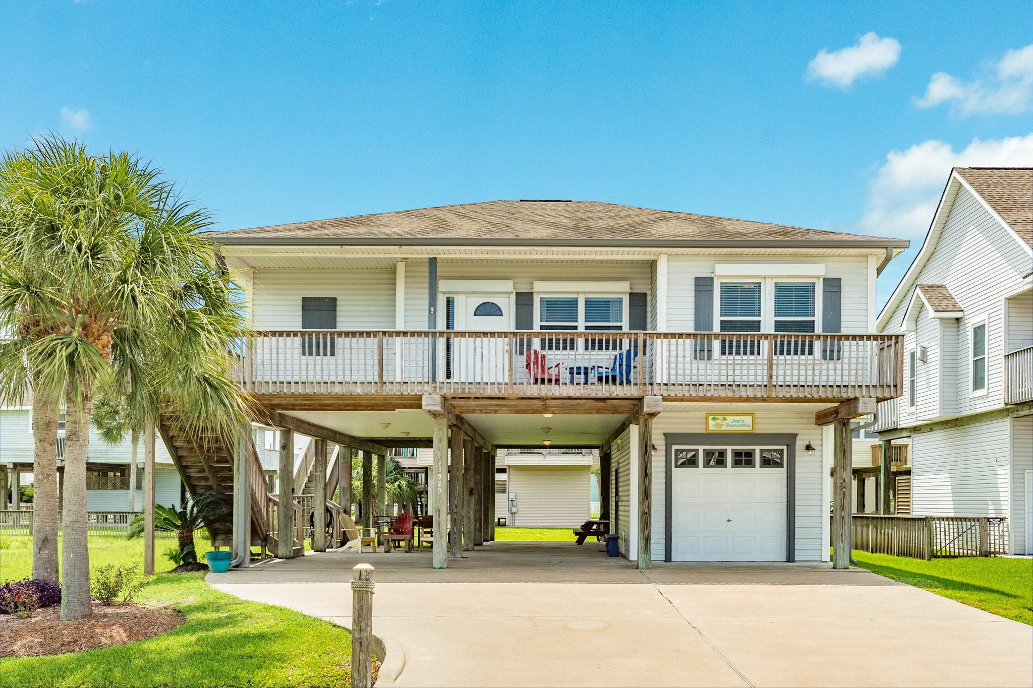 13929 Pirates Beach Blvd, Galveston, TX 77554