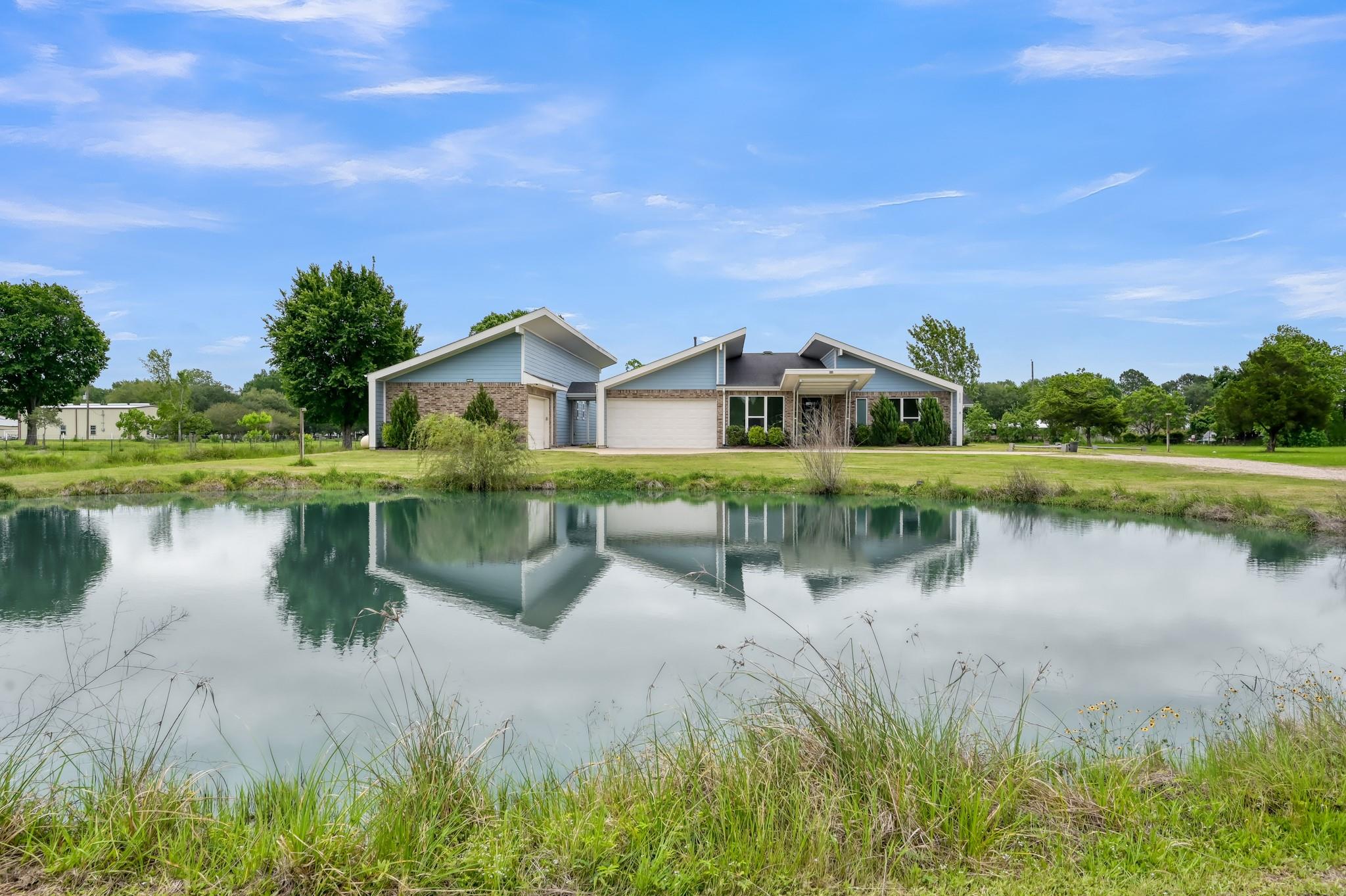 6309 N Mallard Dr, Fulshear, TX 77441 photo