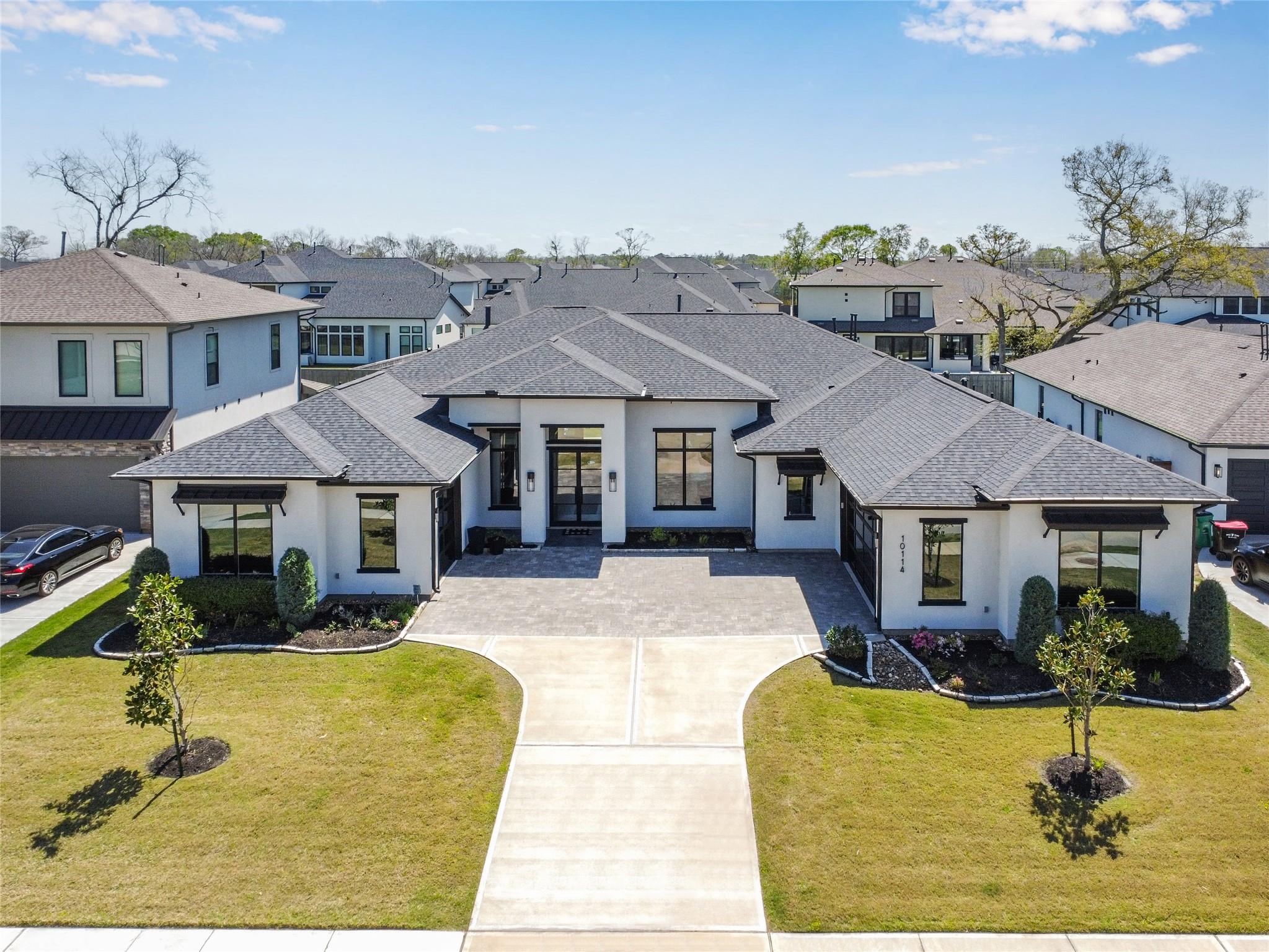 10114 Mariner Oaks Dr, Missouri City, TX 77459