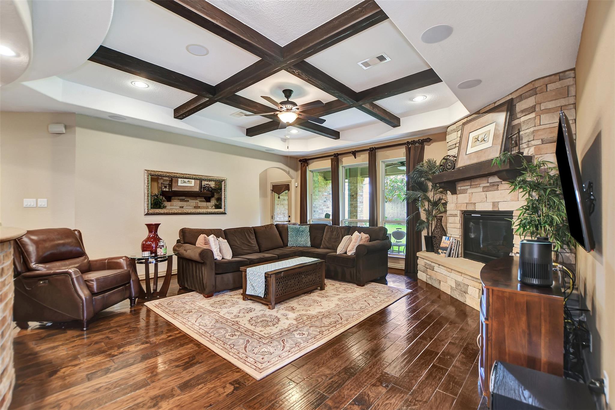 40603 Manor Dr, Magnolia, TX 77354
