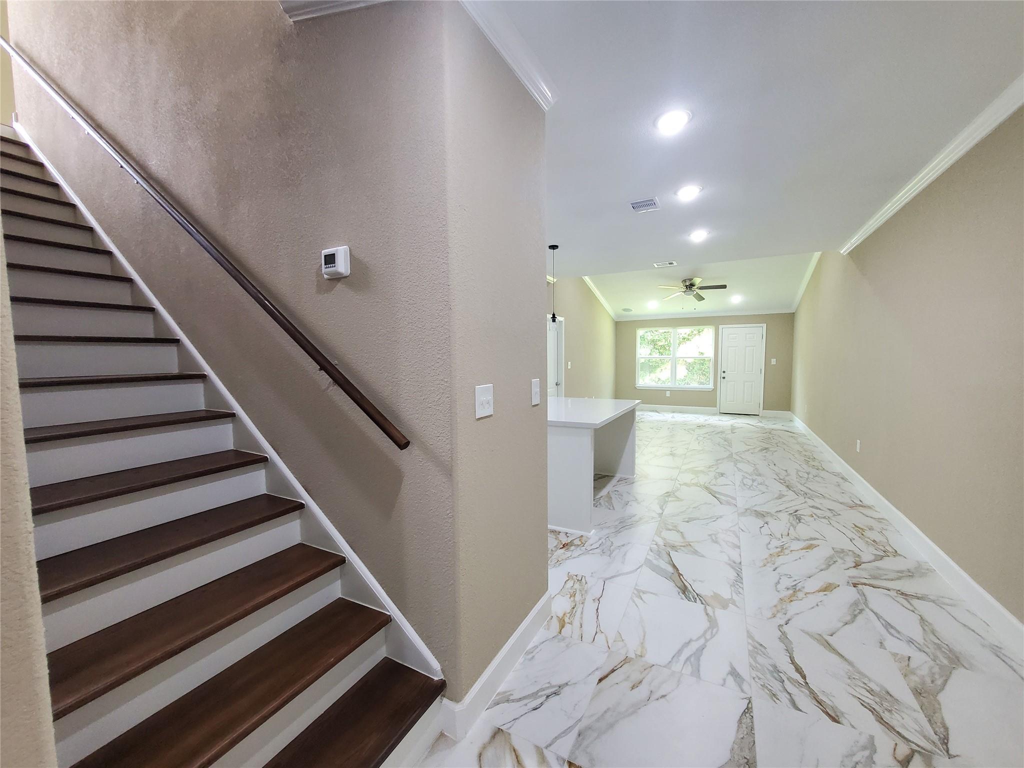 1306 N 9 St, Conroe, TX 77301 photo