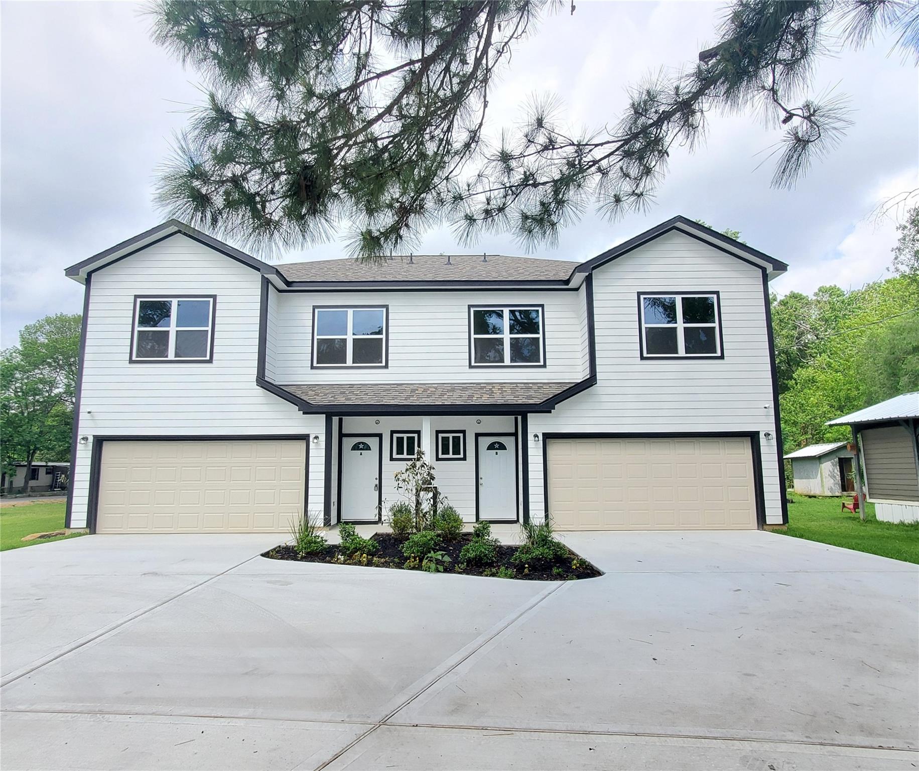 1306 N 9 St, Conroe, TX 77301 photo