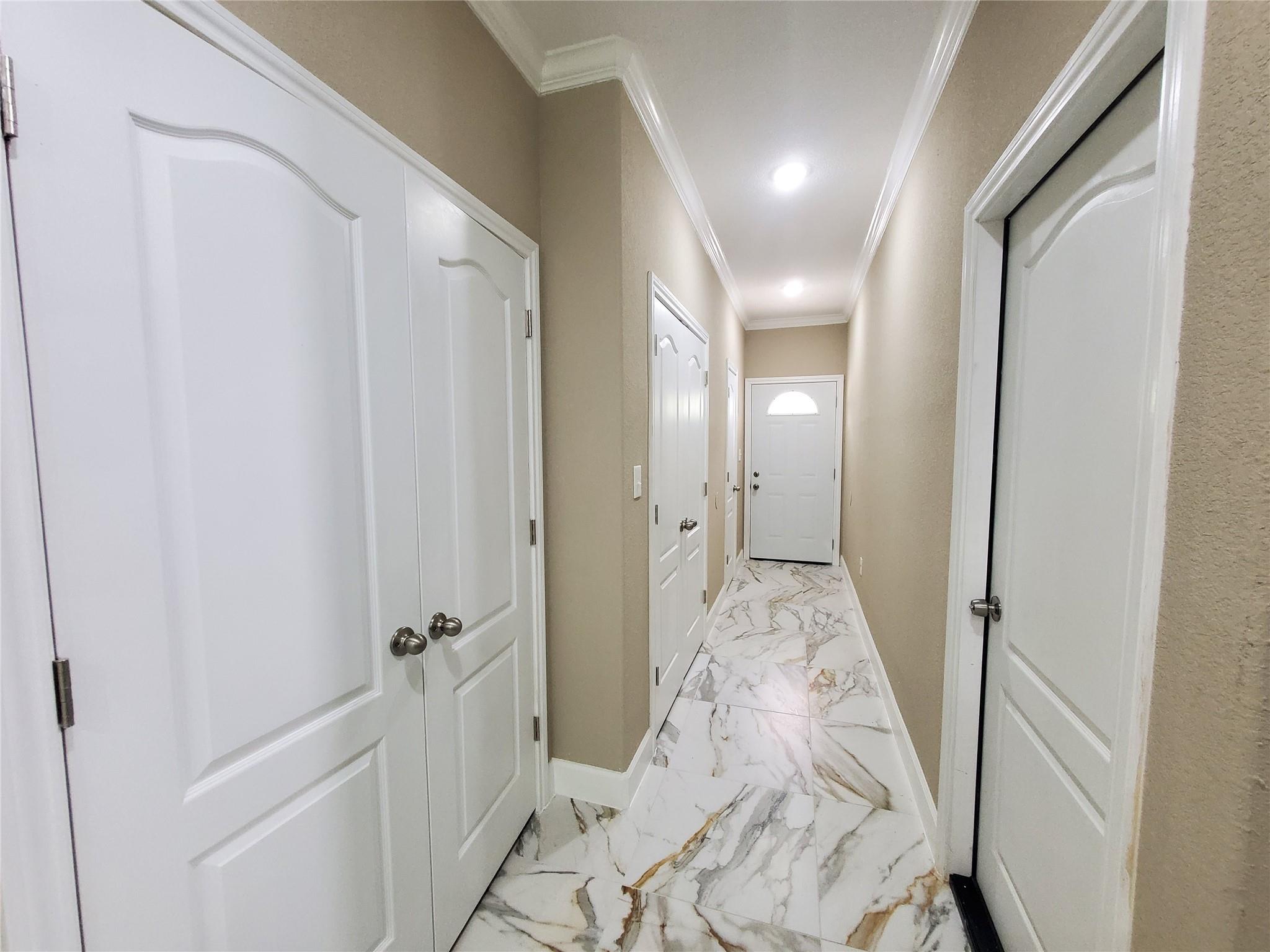 1306 N 9 St, Conroe, TX 77301 photo