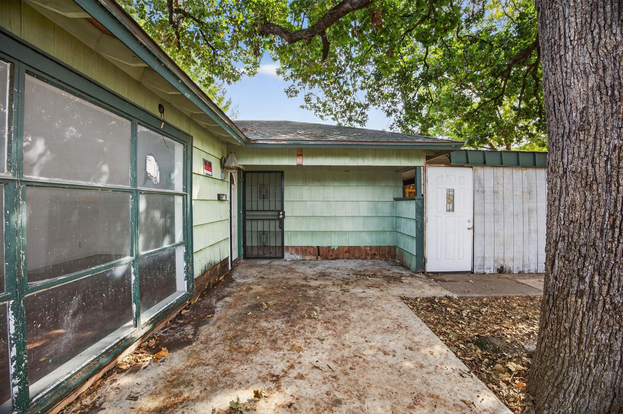 9022 Beverlyhill St, Houston, TX 77063 photo