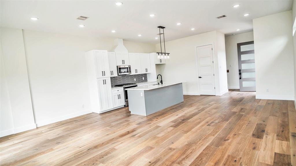 1510 Weiss St, Houston, TX 77009 photo