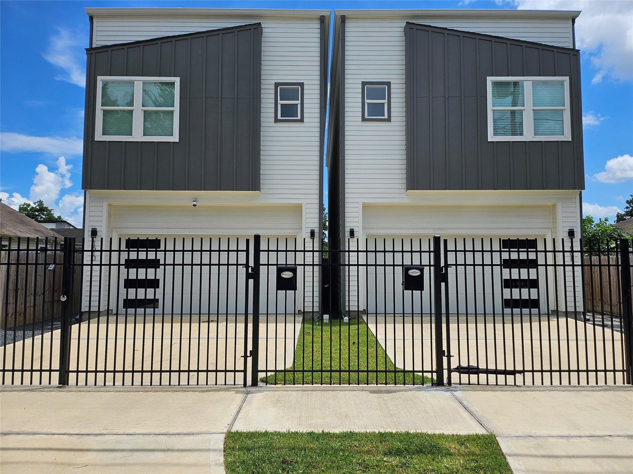 1510 Weiss St, Houston, TX 77009