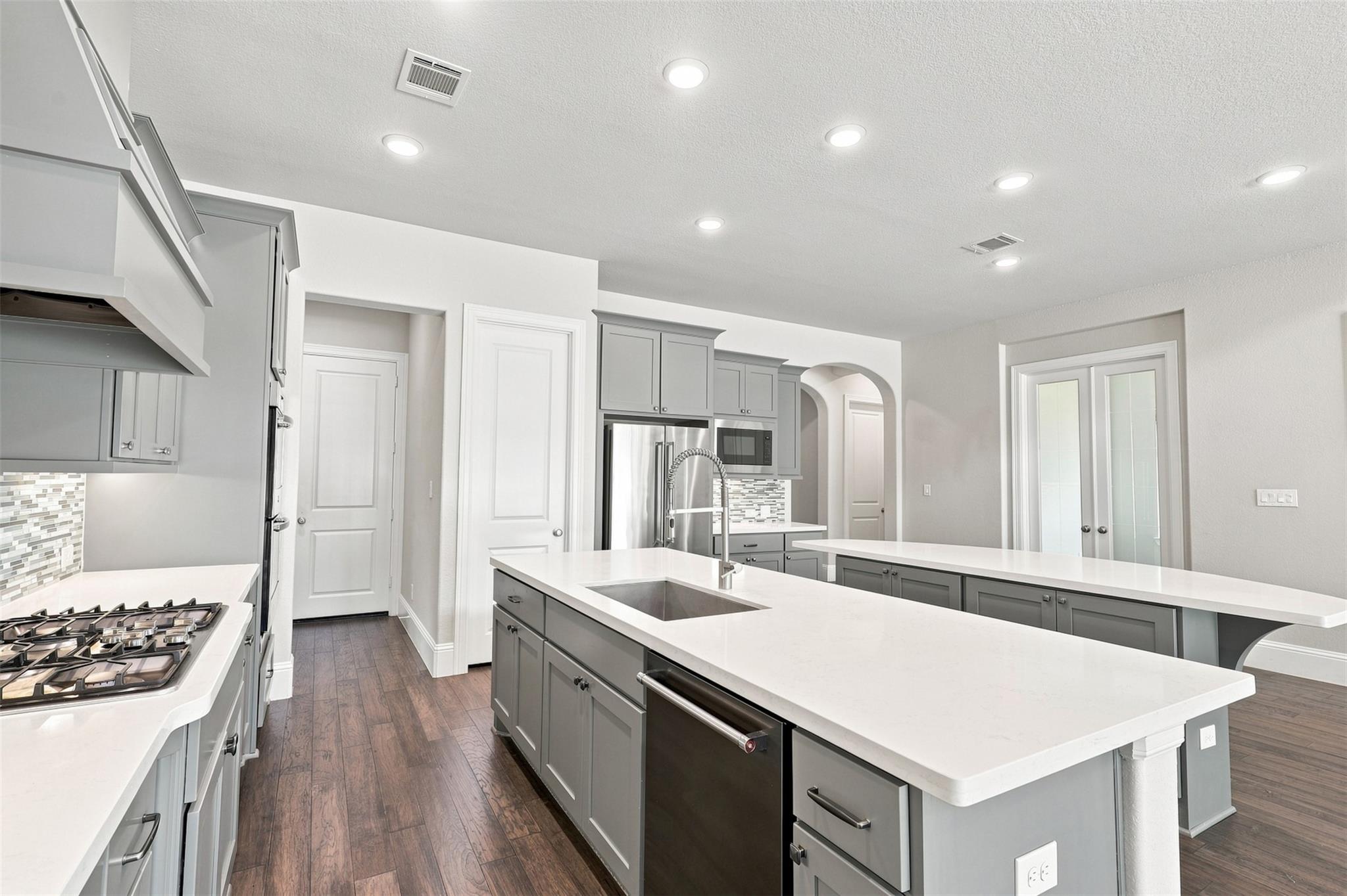 35 Gracenote Pl, The Woodlands, TX 77375 photo